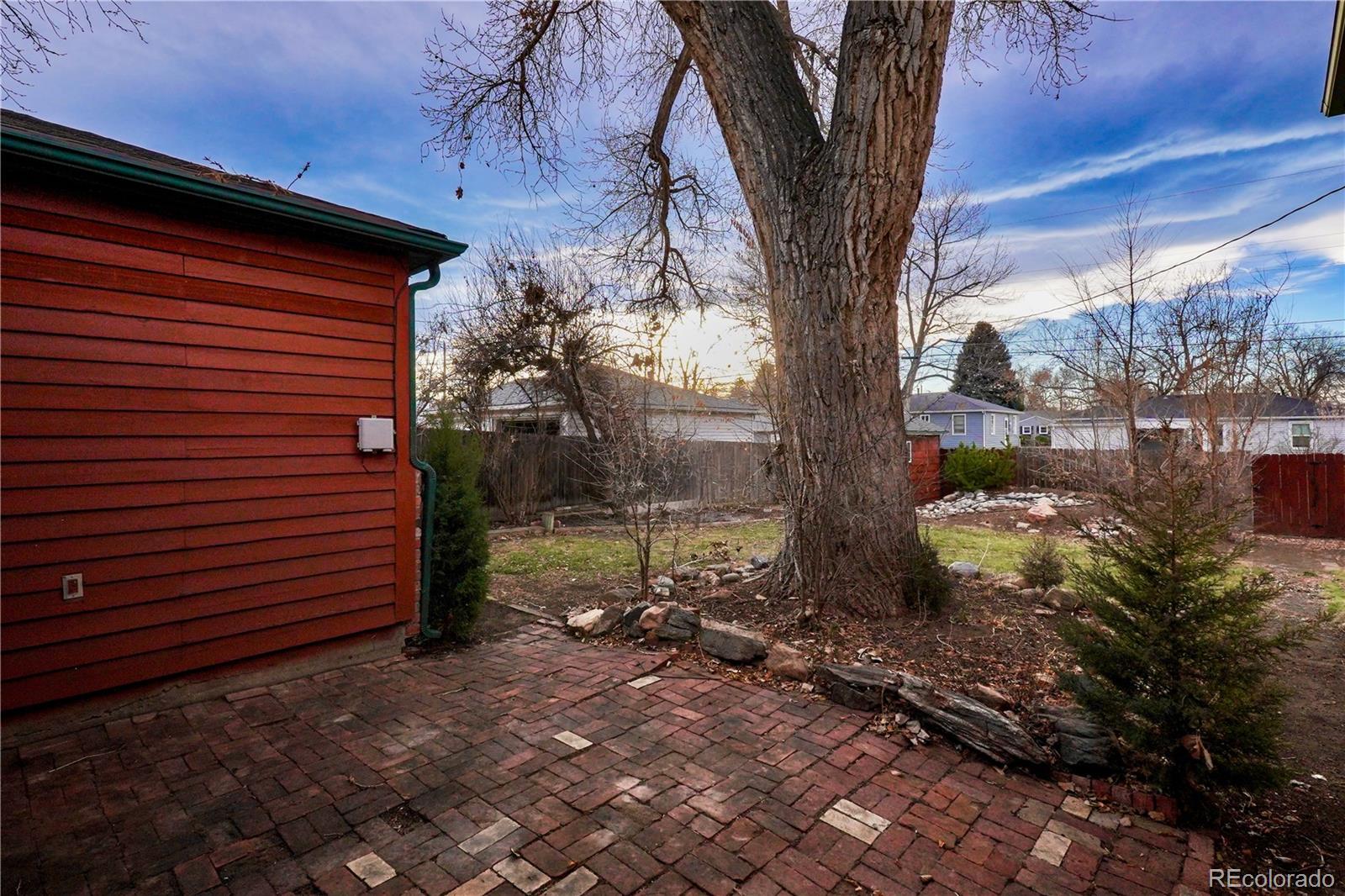 3225 S Williams Street