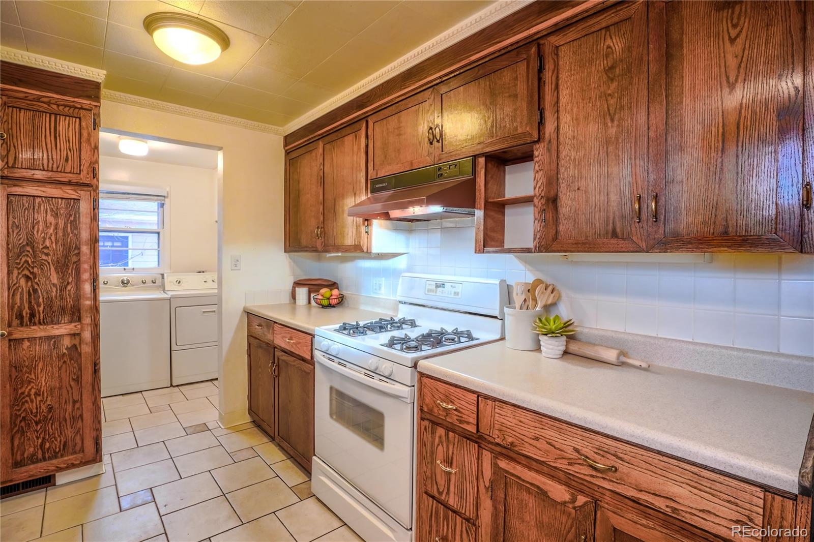 3225 S Williams Street