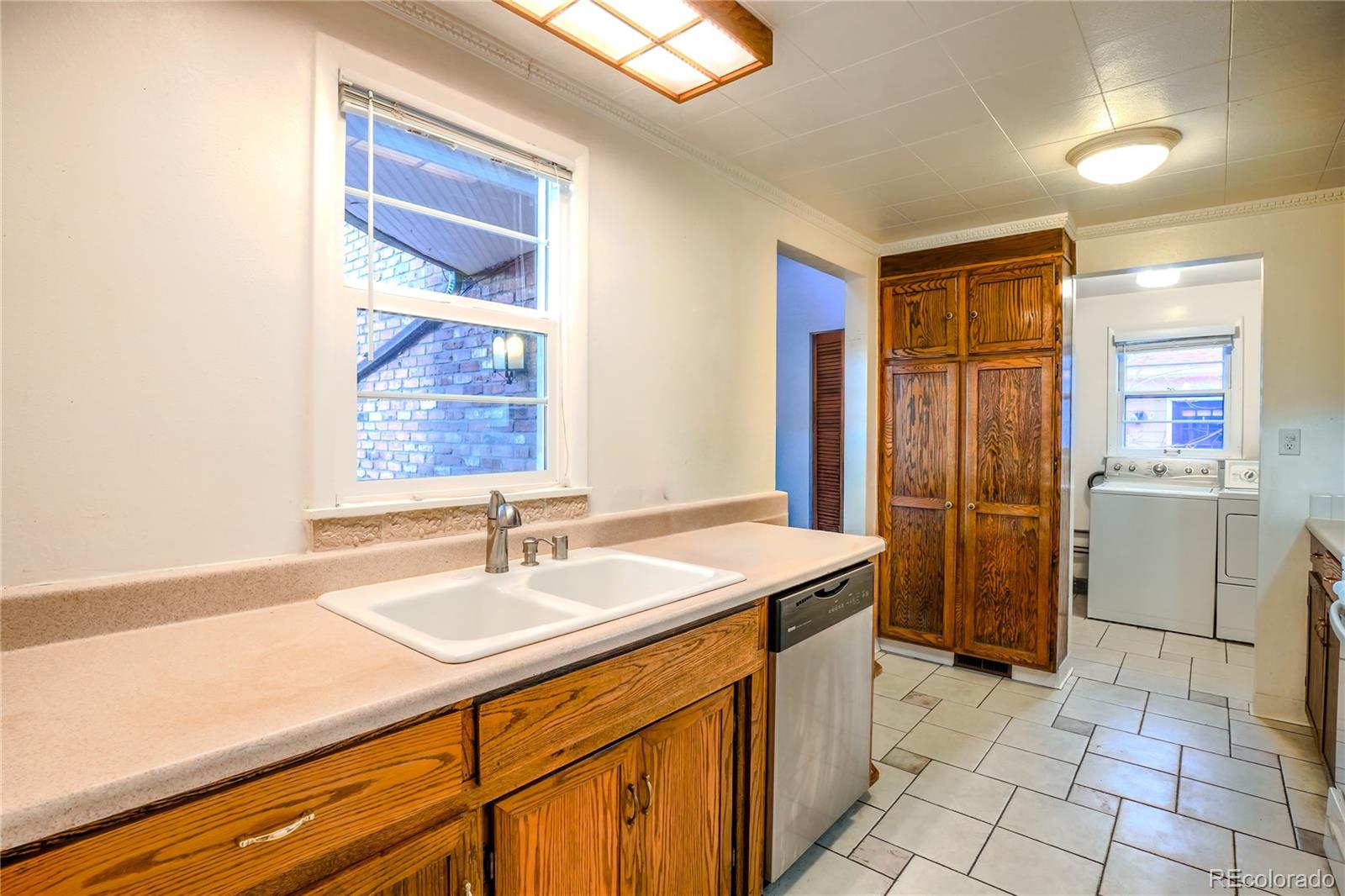 3225 S Williams Street