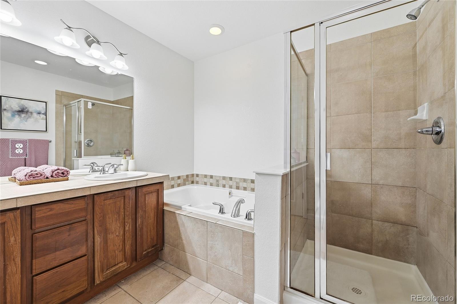 8727 E 29th Place
