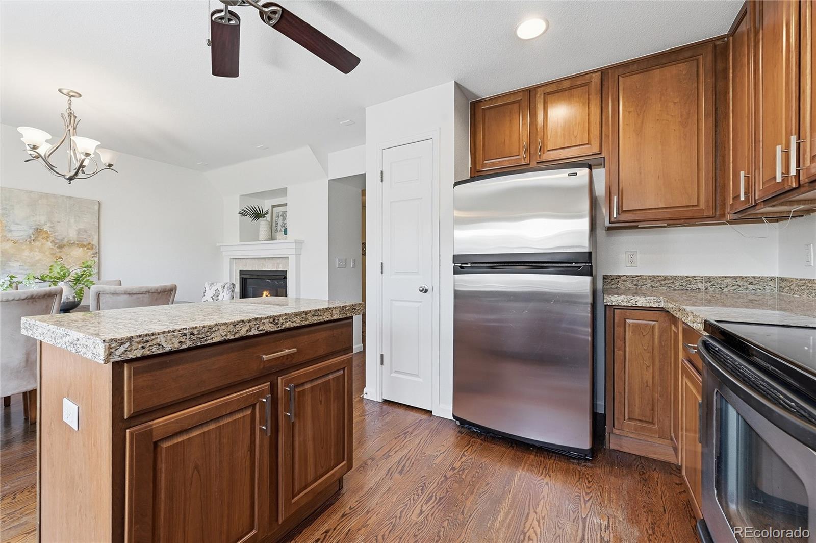 8727 E 29th Place