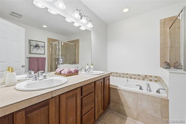 8727 E 29th Place