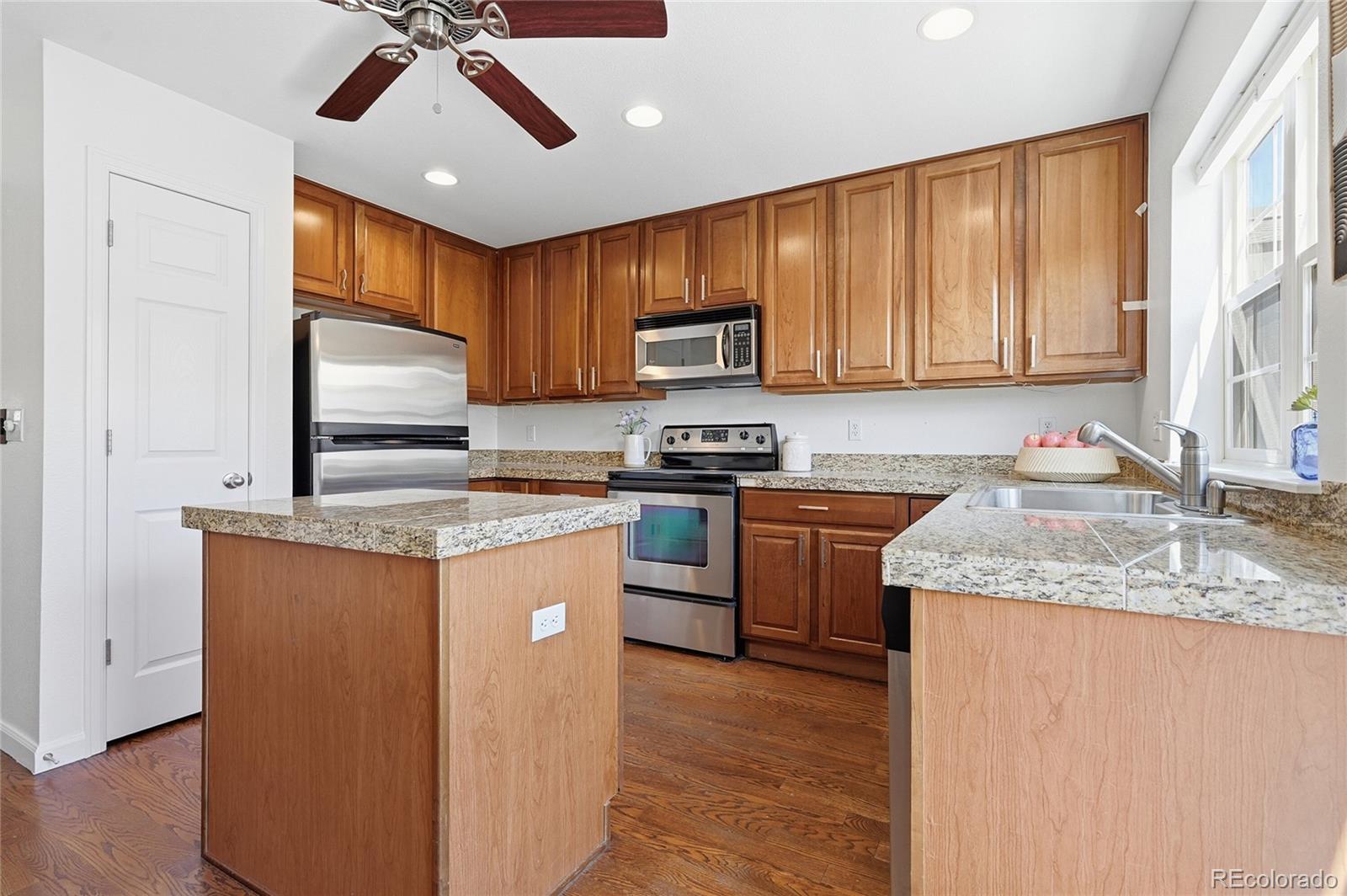 8727 E 29th Place