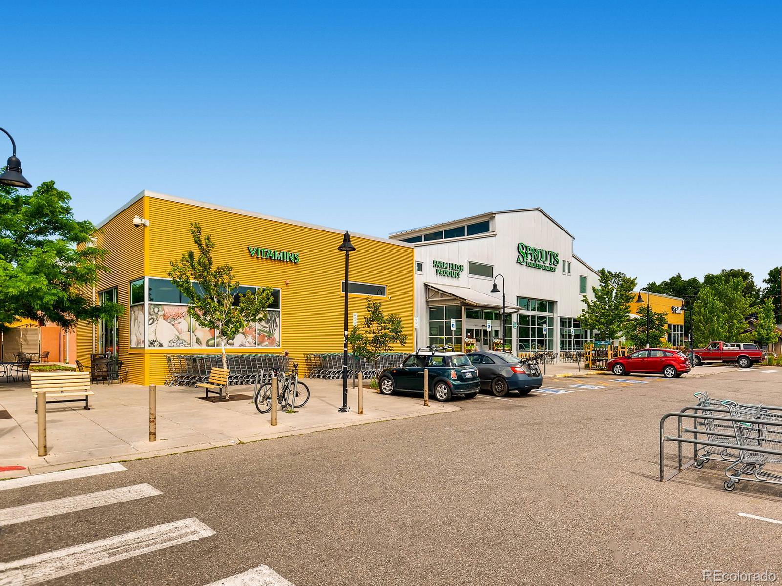 3921 N Raleigh Street