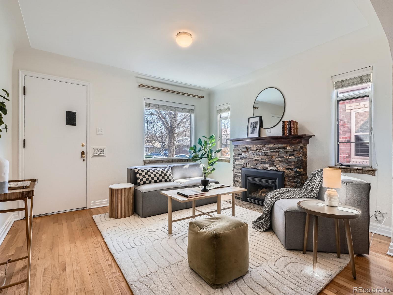 3921 N Raleigh Street