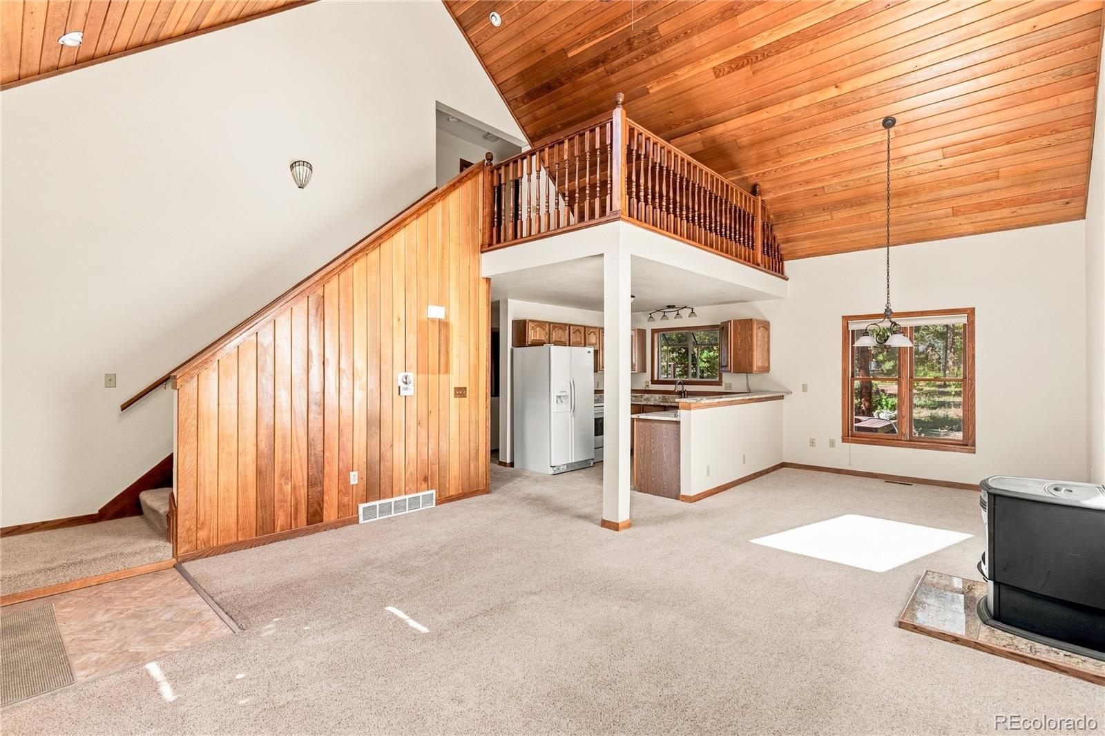 211 Cedar Way