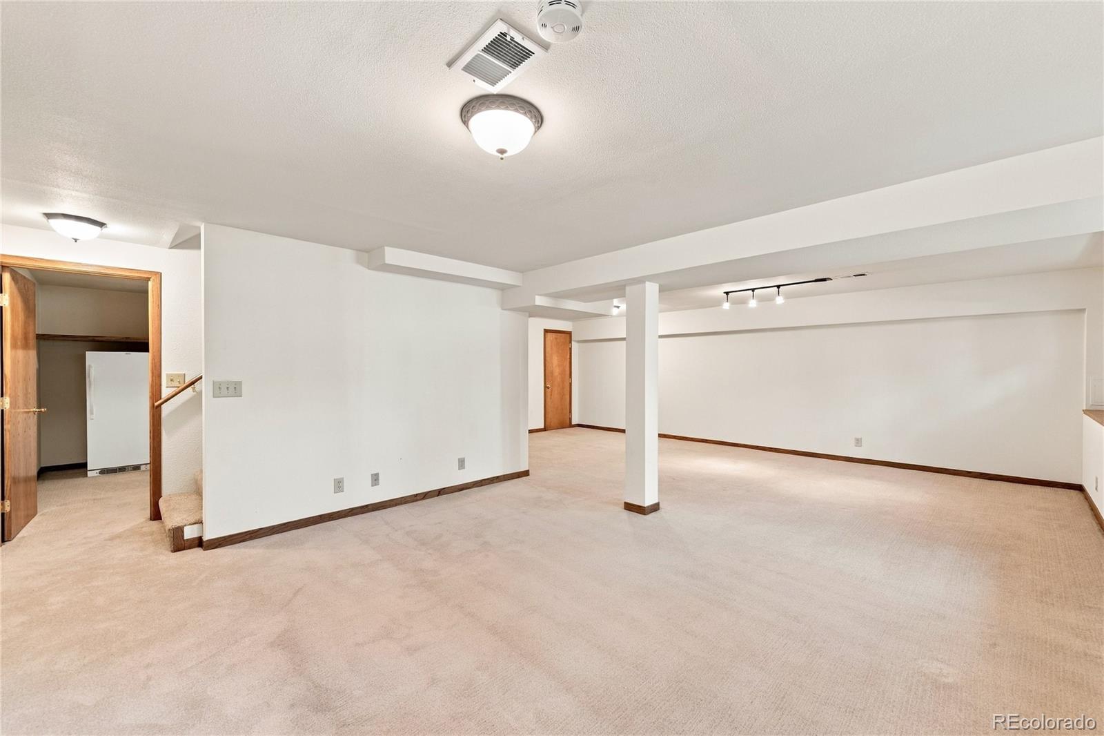 211 Cedar Way