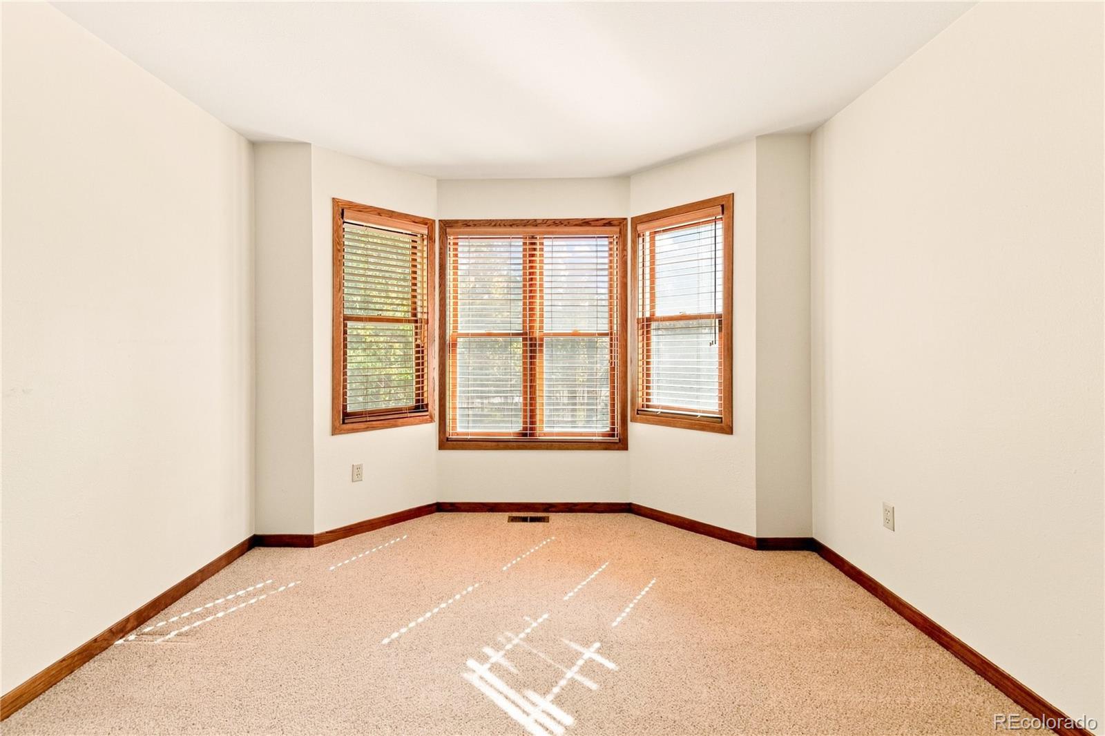 211 Cedar Way