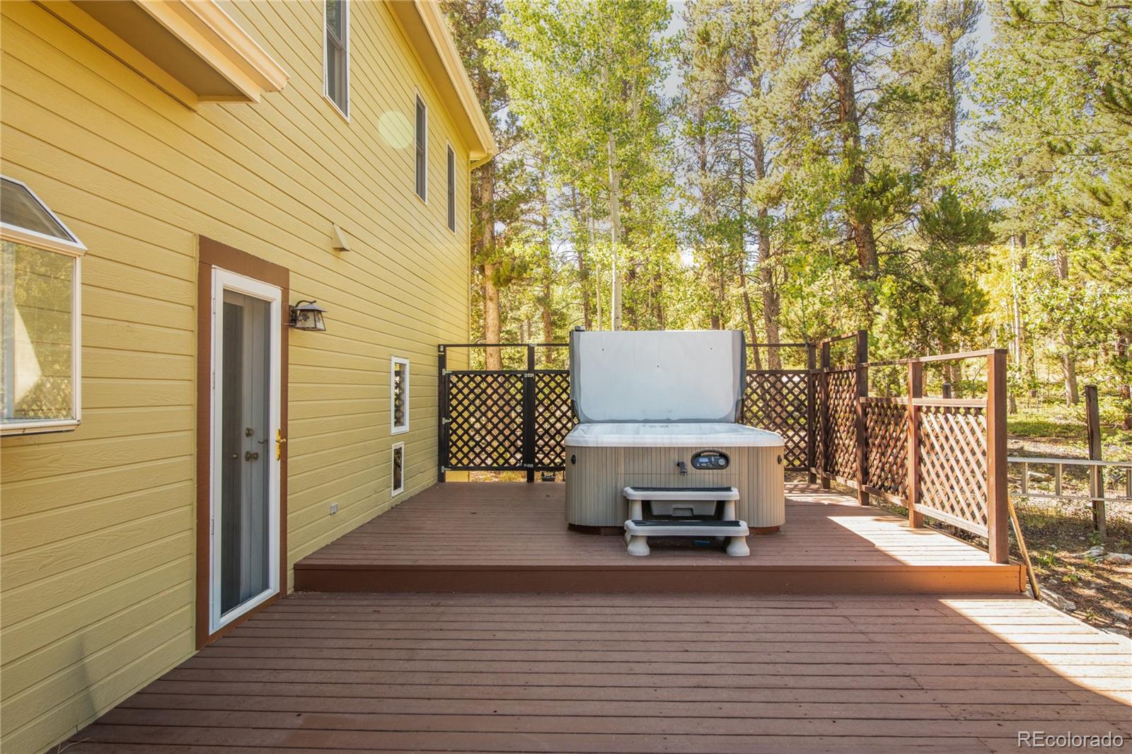 211 Cedar Way