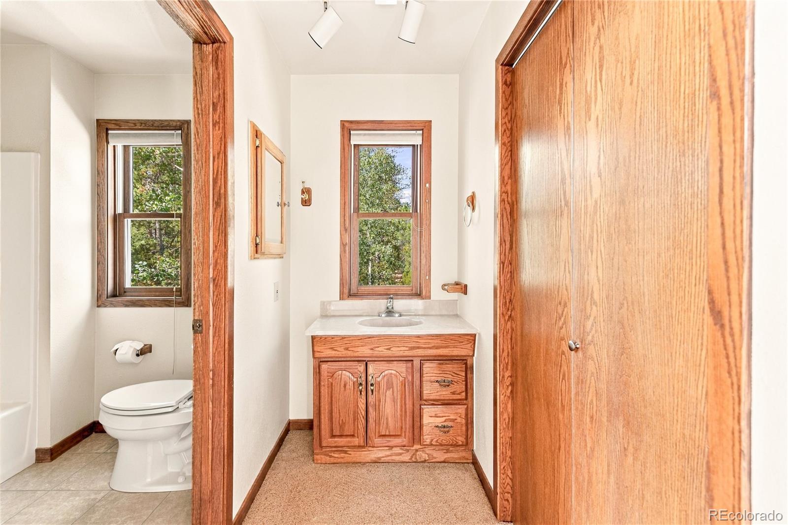 211 Cedar Way