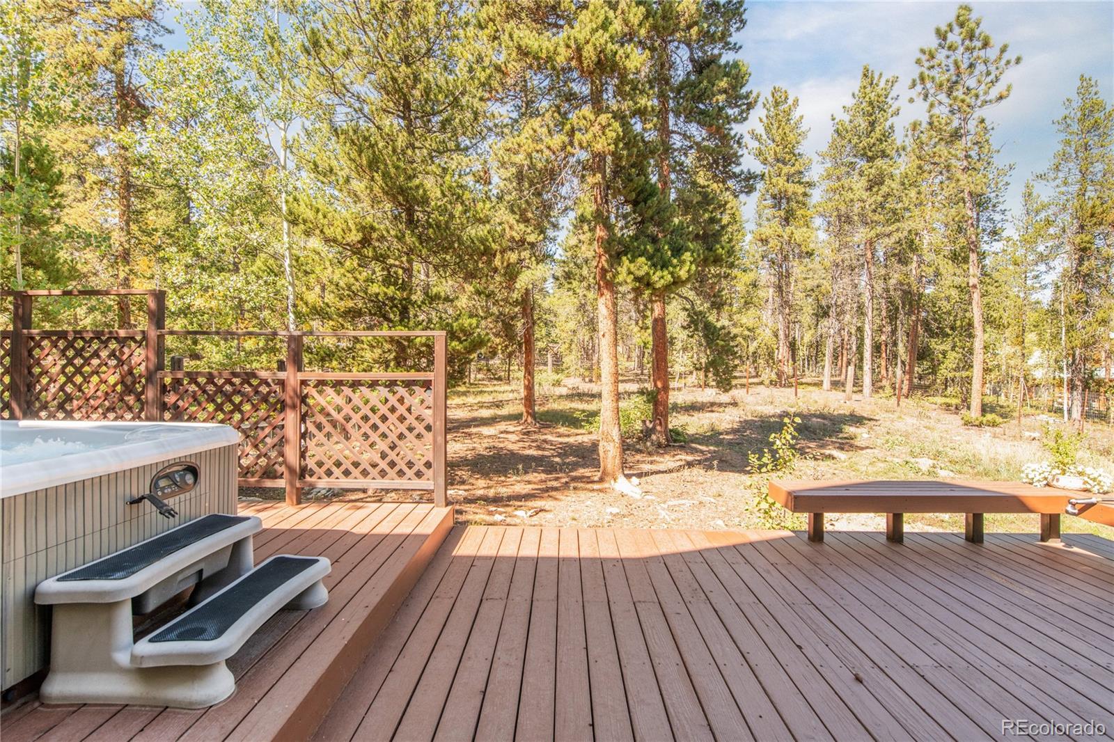 211 Cedar Way
