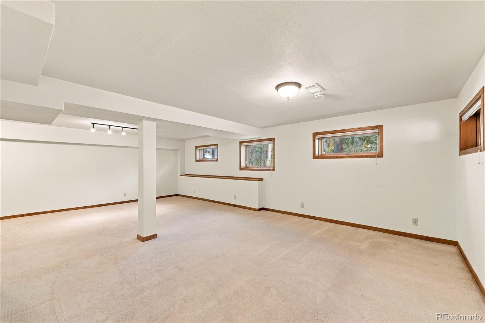 211 Cedar Way