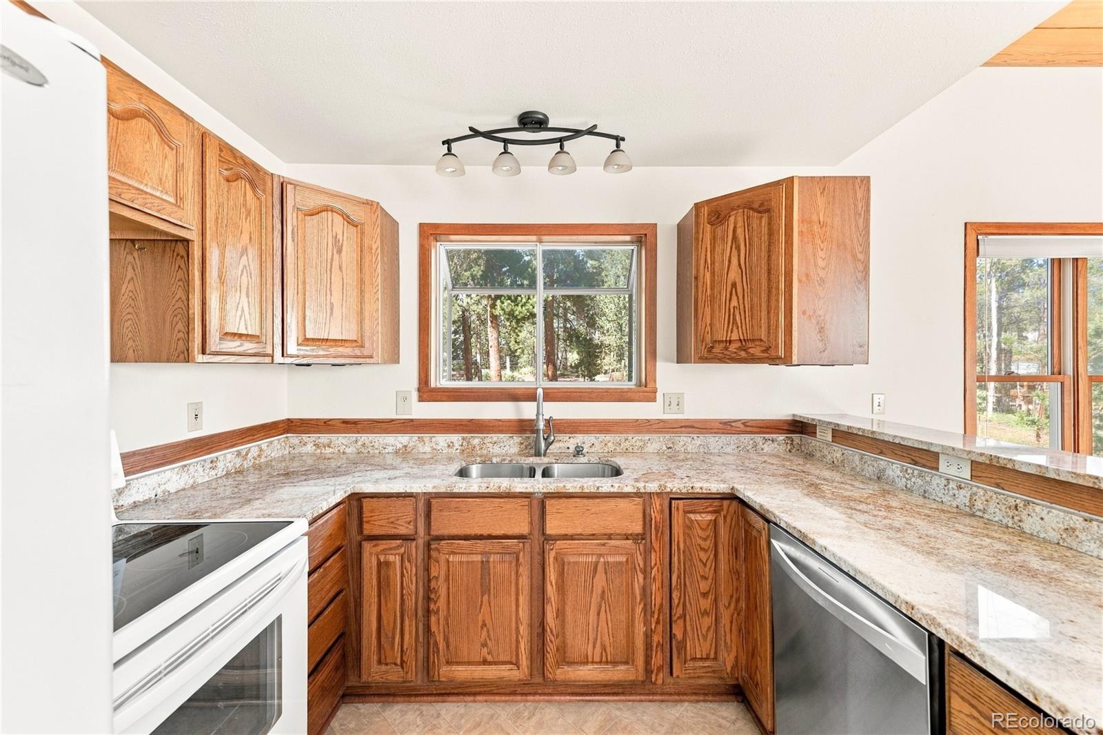 211 Cedar Way