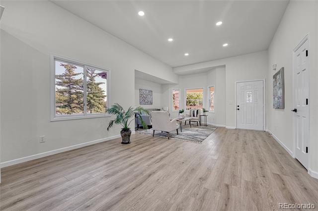 5185 E Weaver Drive