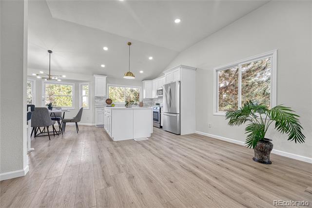 5185 E Weaver Drive