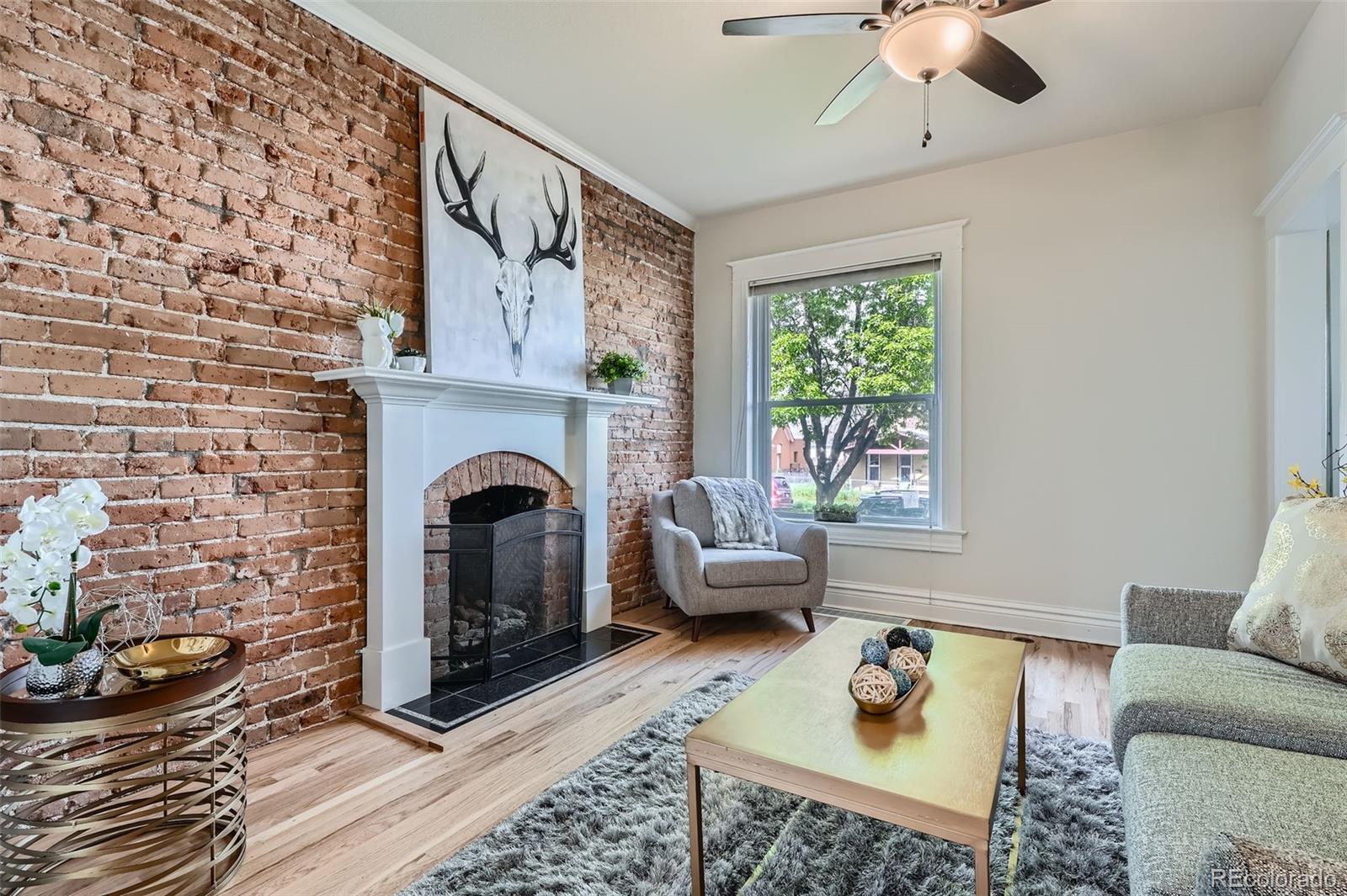 2562 N Emerson Street