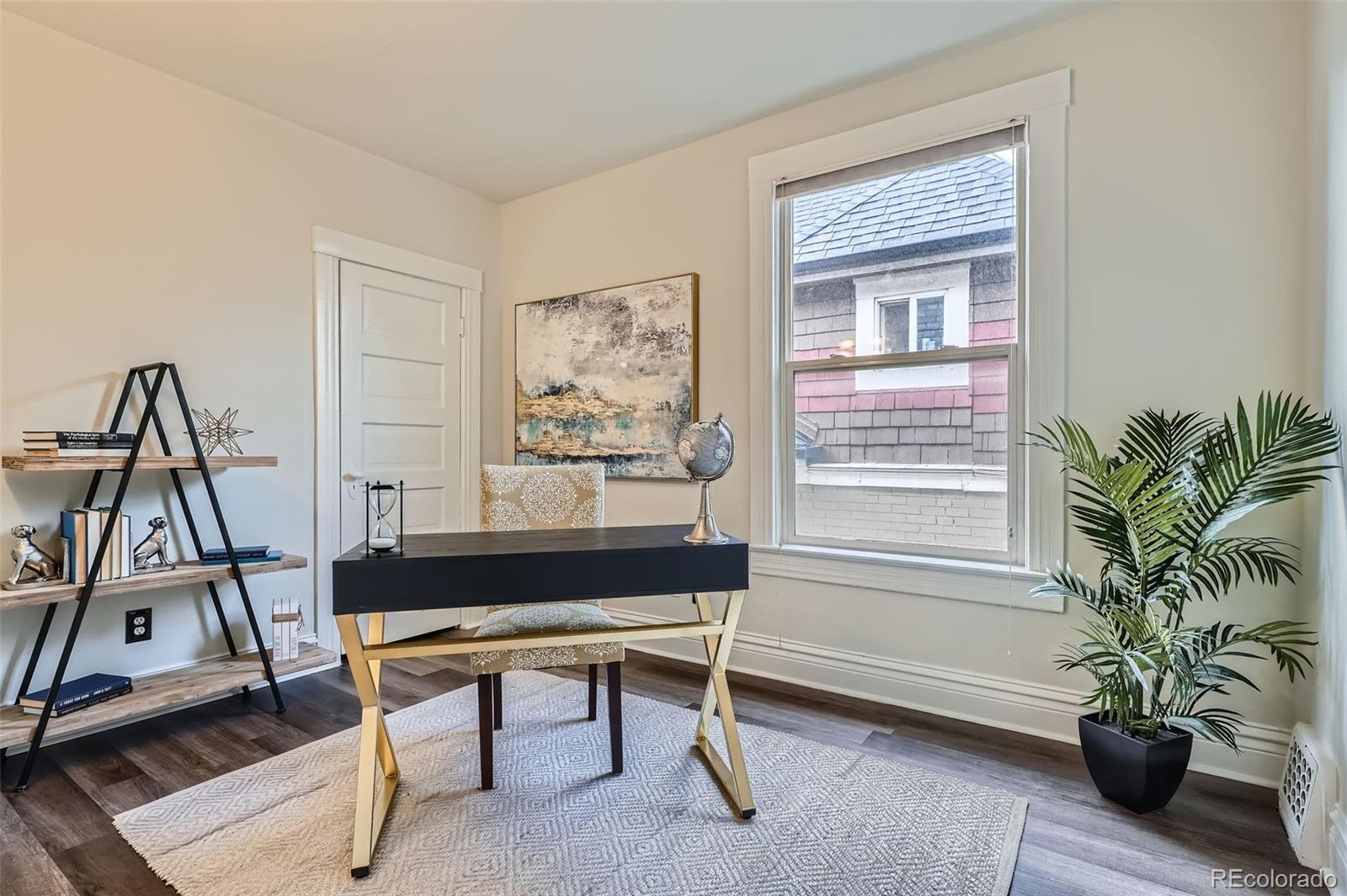 2562 N Emerson Street