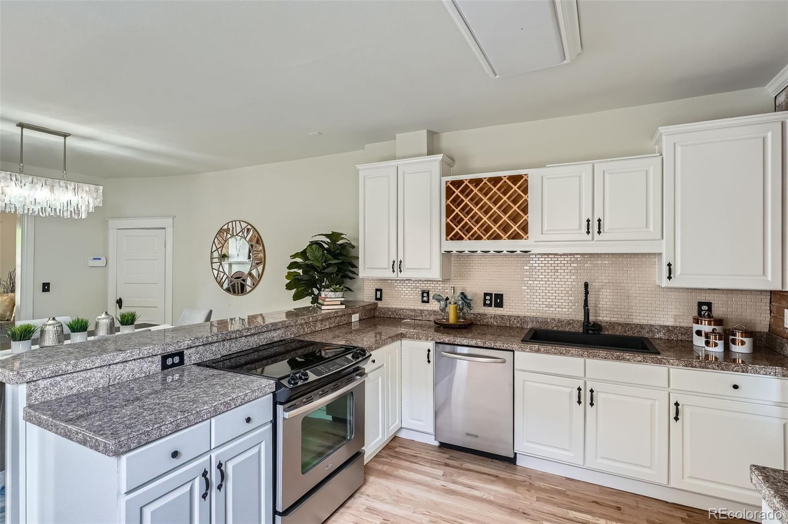 2562 N Emerson Street