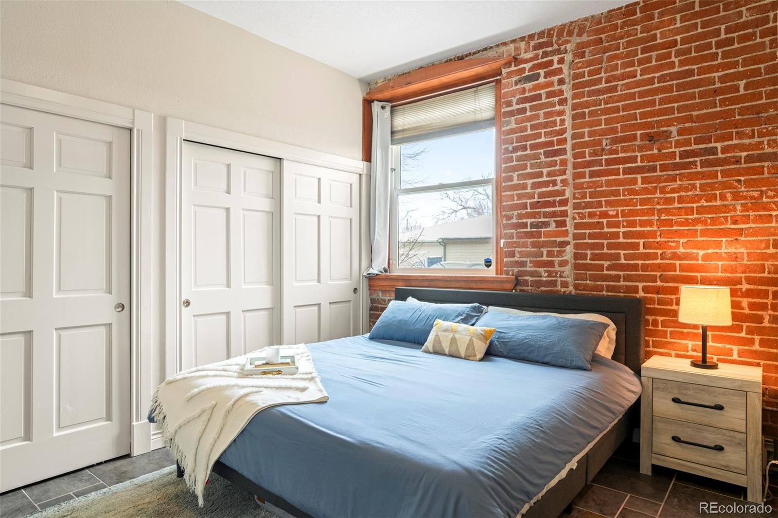 3249 W Fairview Place Unit: 111