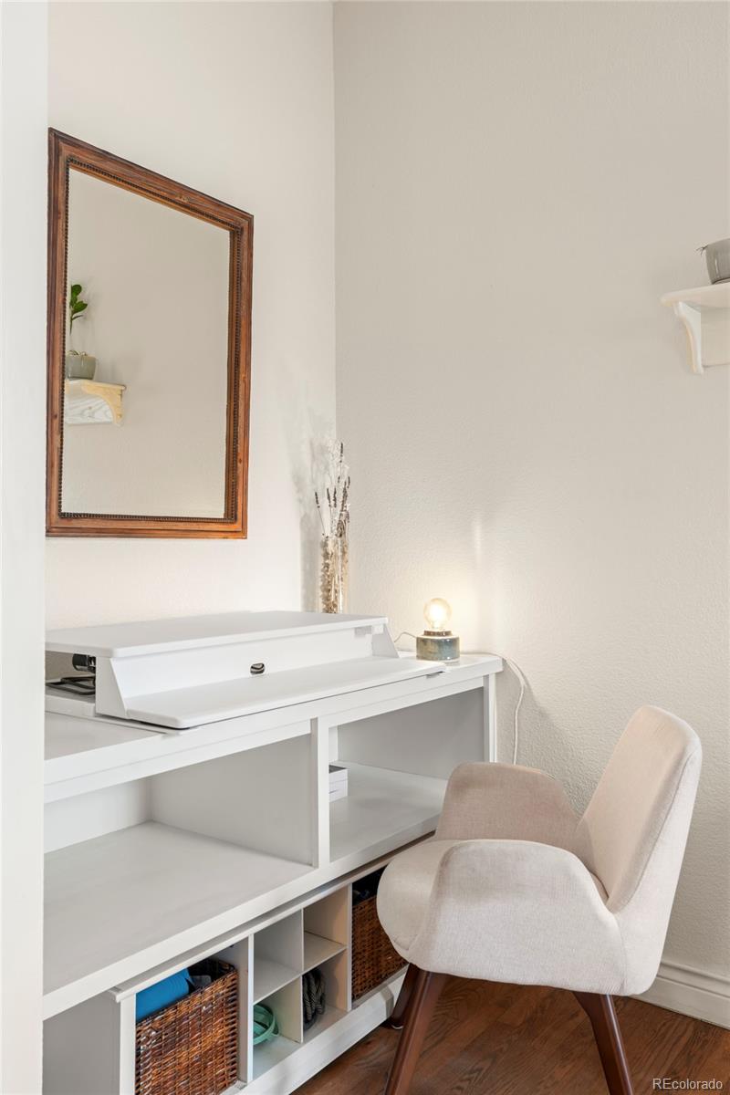 3249 W Fairview Place Unit: 111