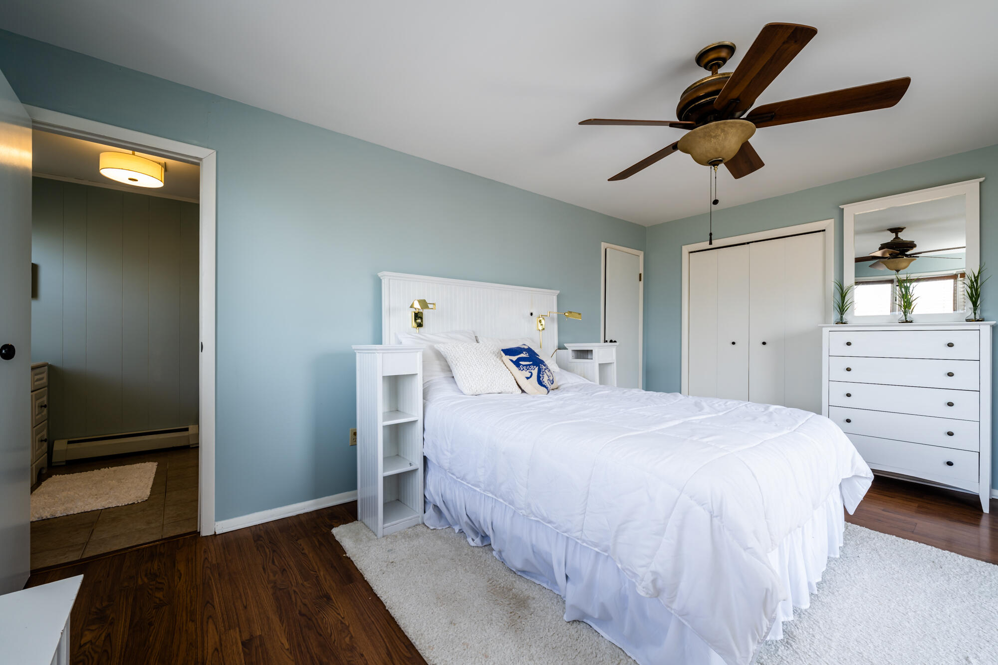 4766 Arbor Avenue, 10