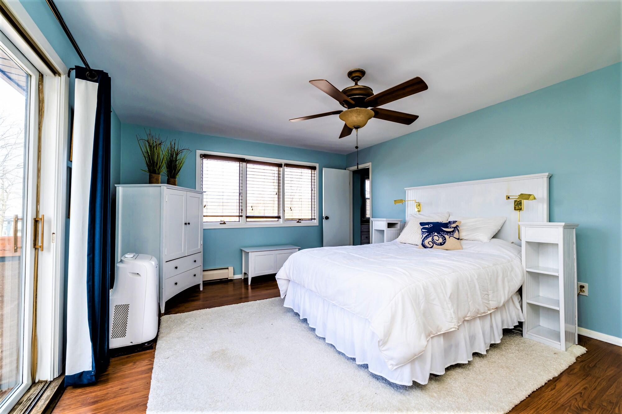4766 Arbor Avenue, 10