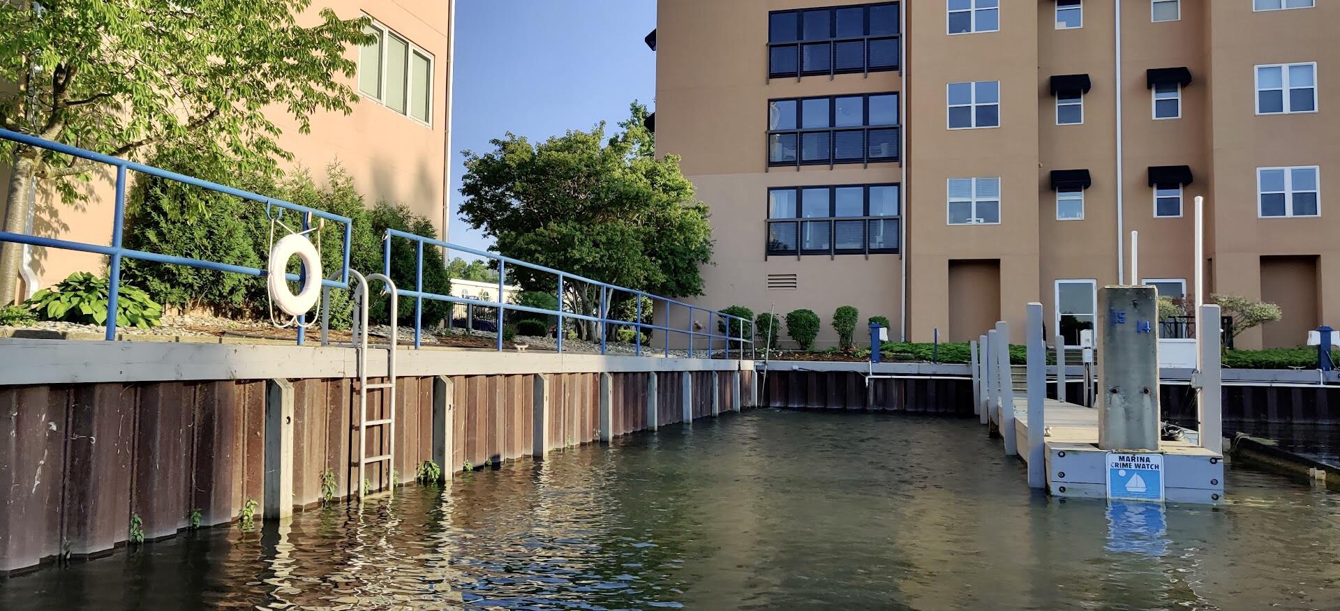312 Water Street, 15, St. Joseph Unit: 15