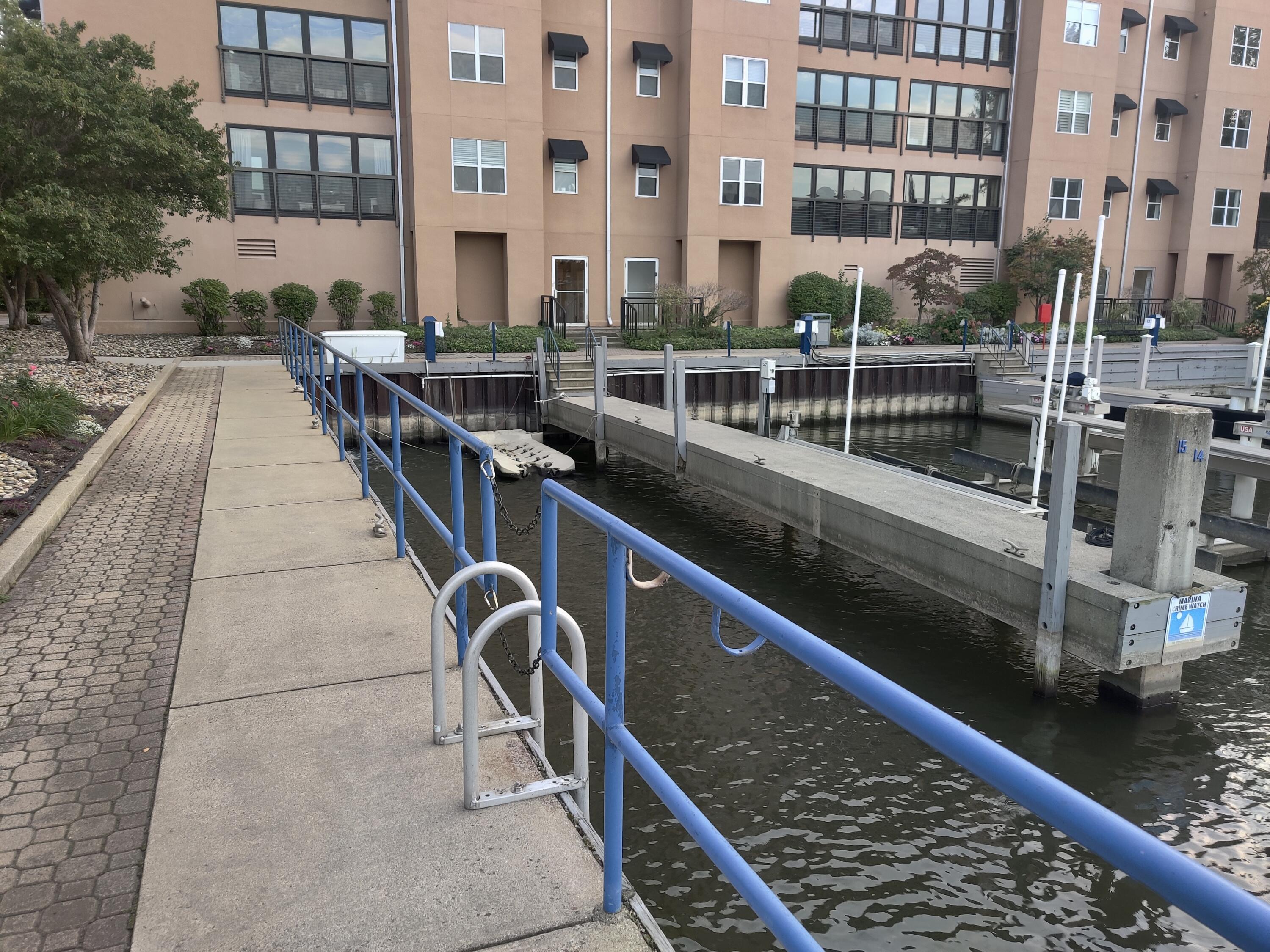 312 Water Street, 15, St. Joseph Unit: 15