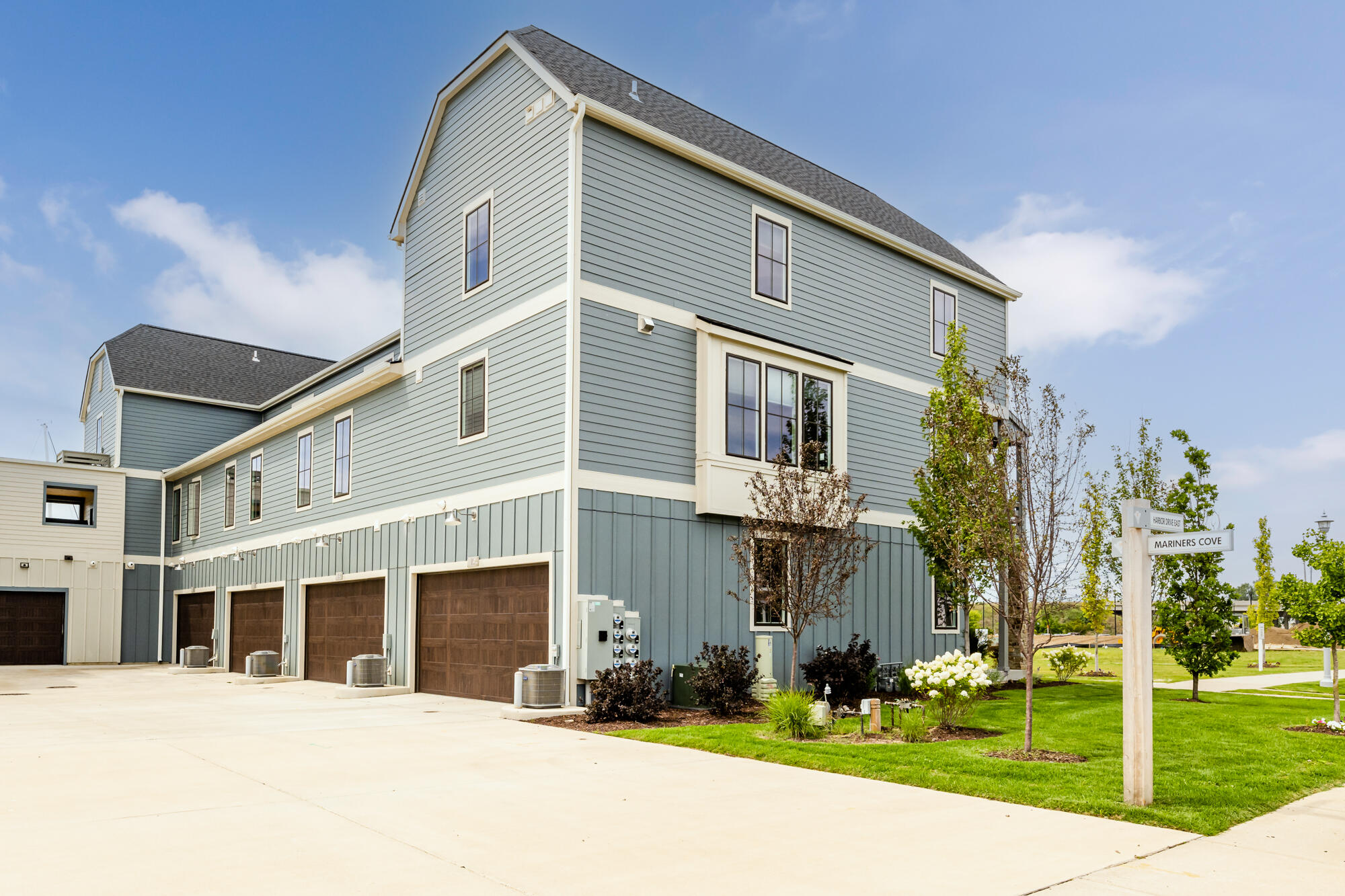 190 Mariners Cove, St. Joseph