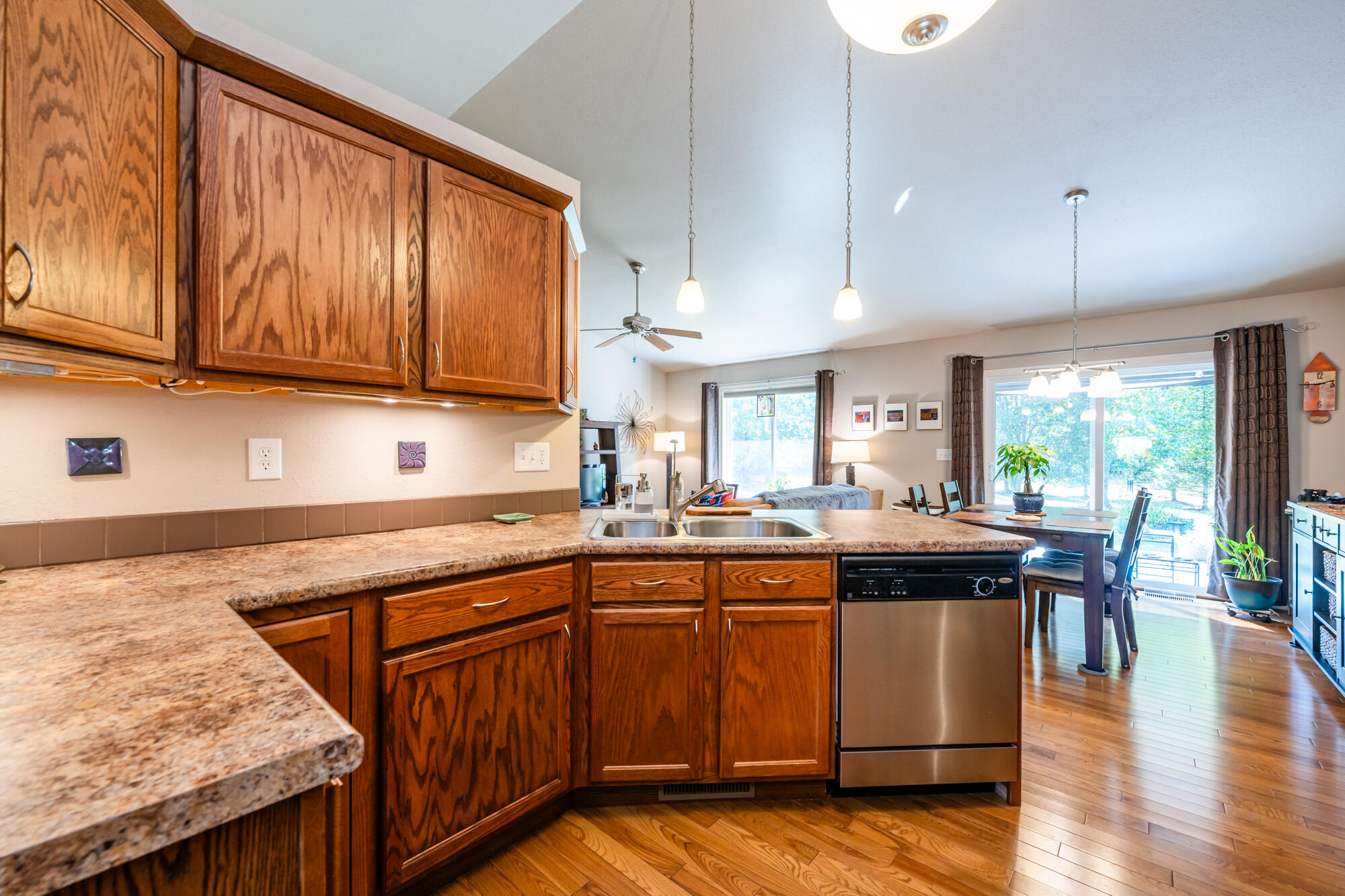 513 Lost Oak Circle