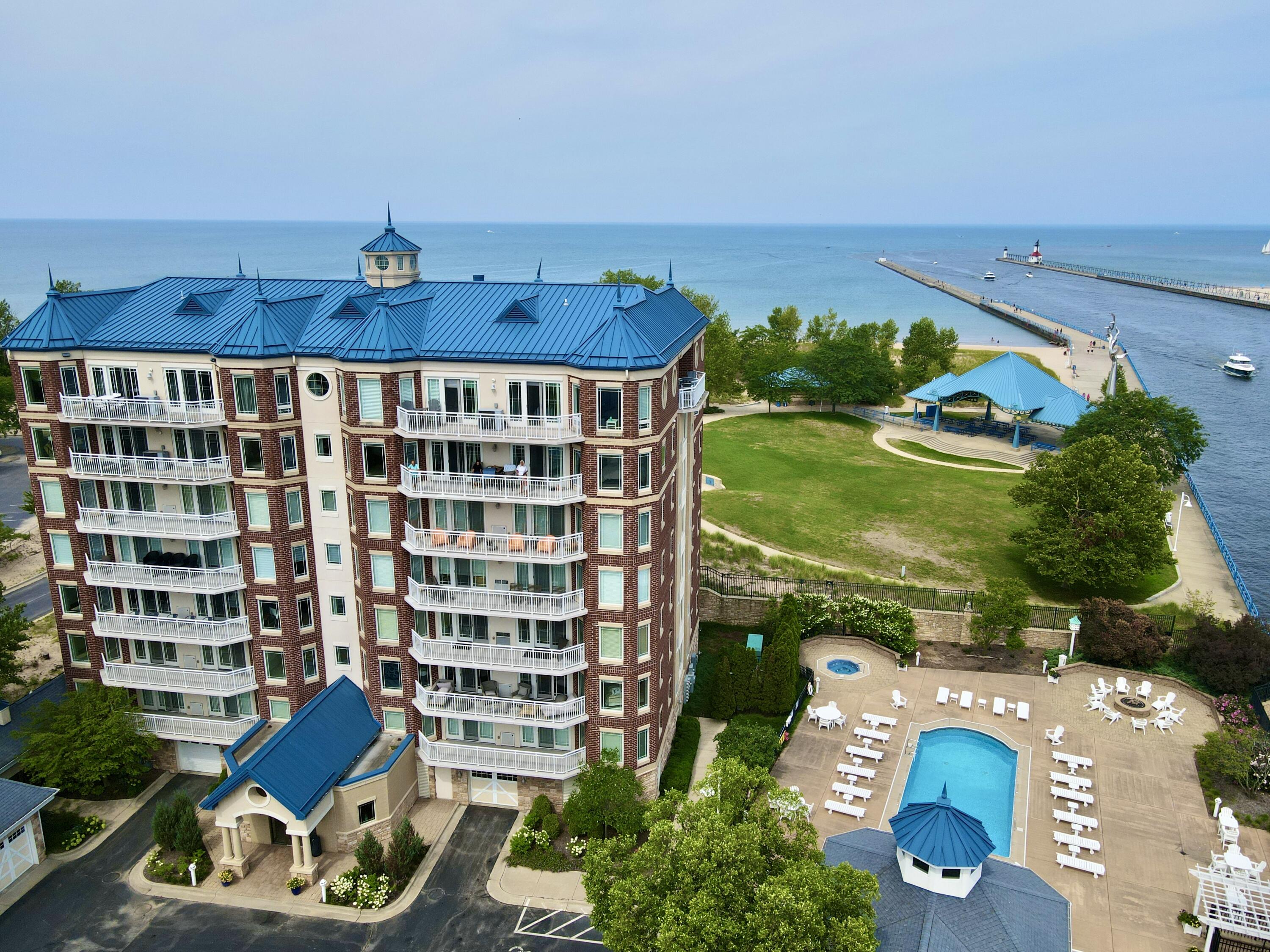 200 Lake Street, 4C, St. Joseph Unit: 4C