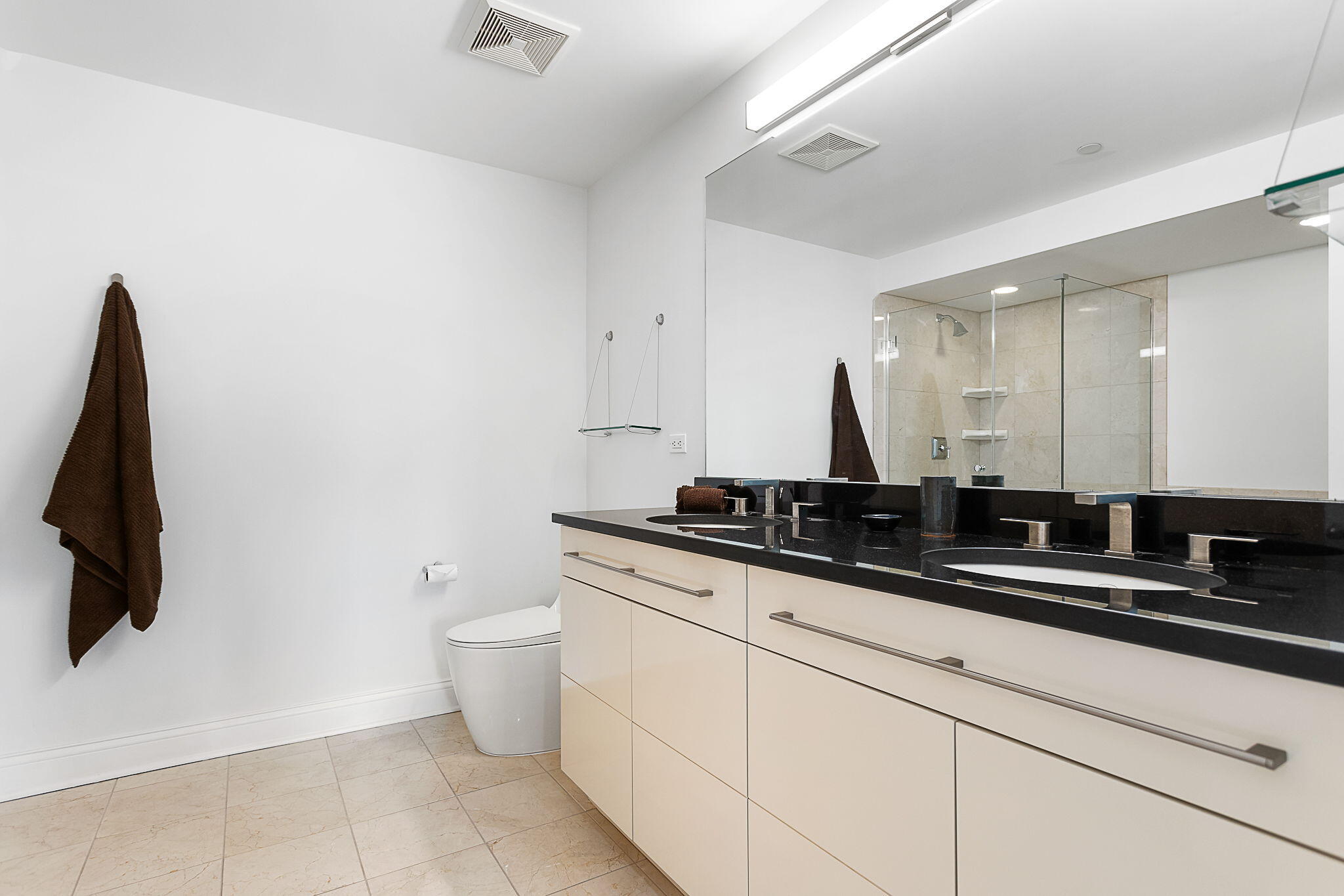 200 Lake Street, 4C, St. Joseph Unit: 4C