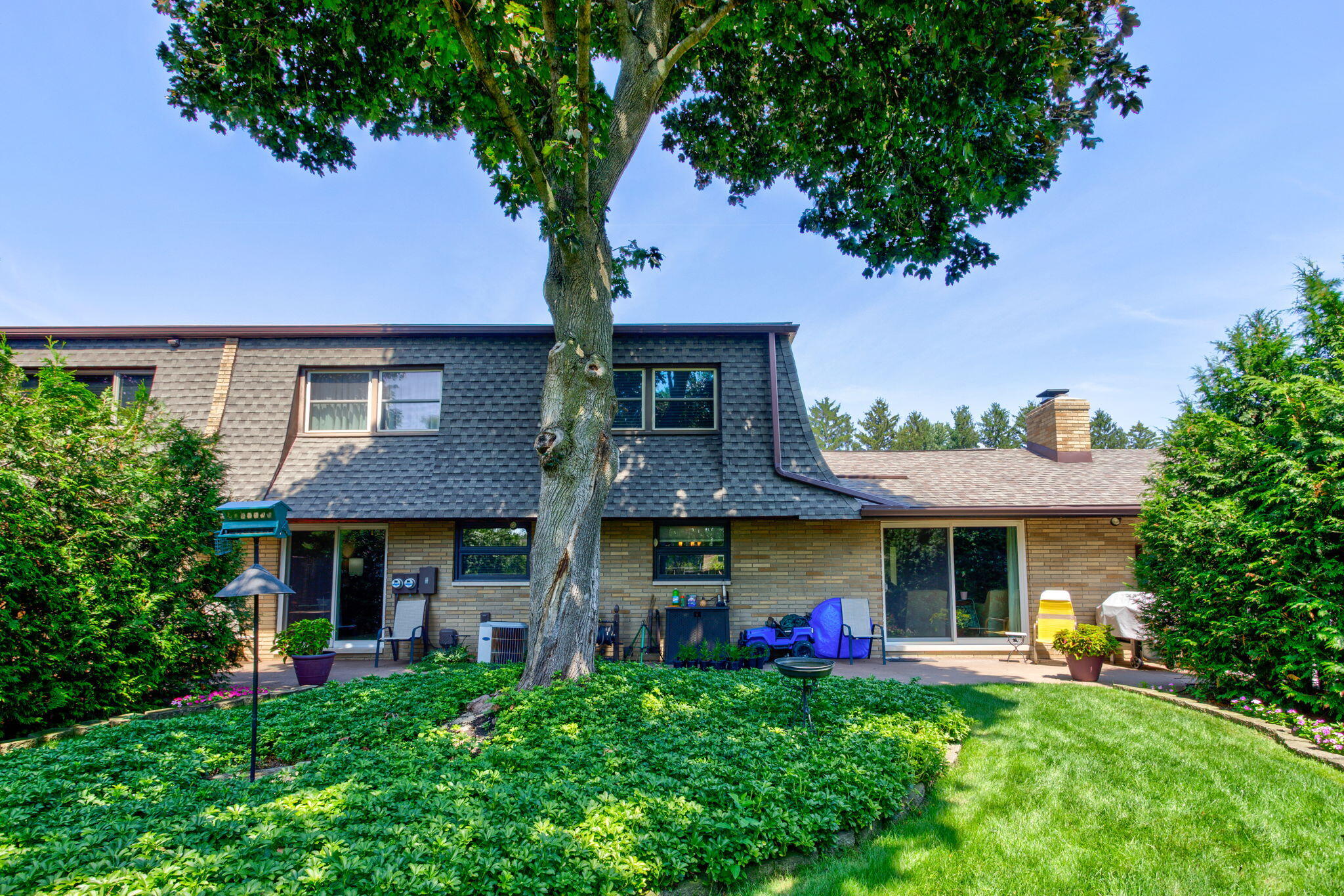 2727 S Lakeshore Drive, F-24, St. Joseph Unit: F-24