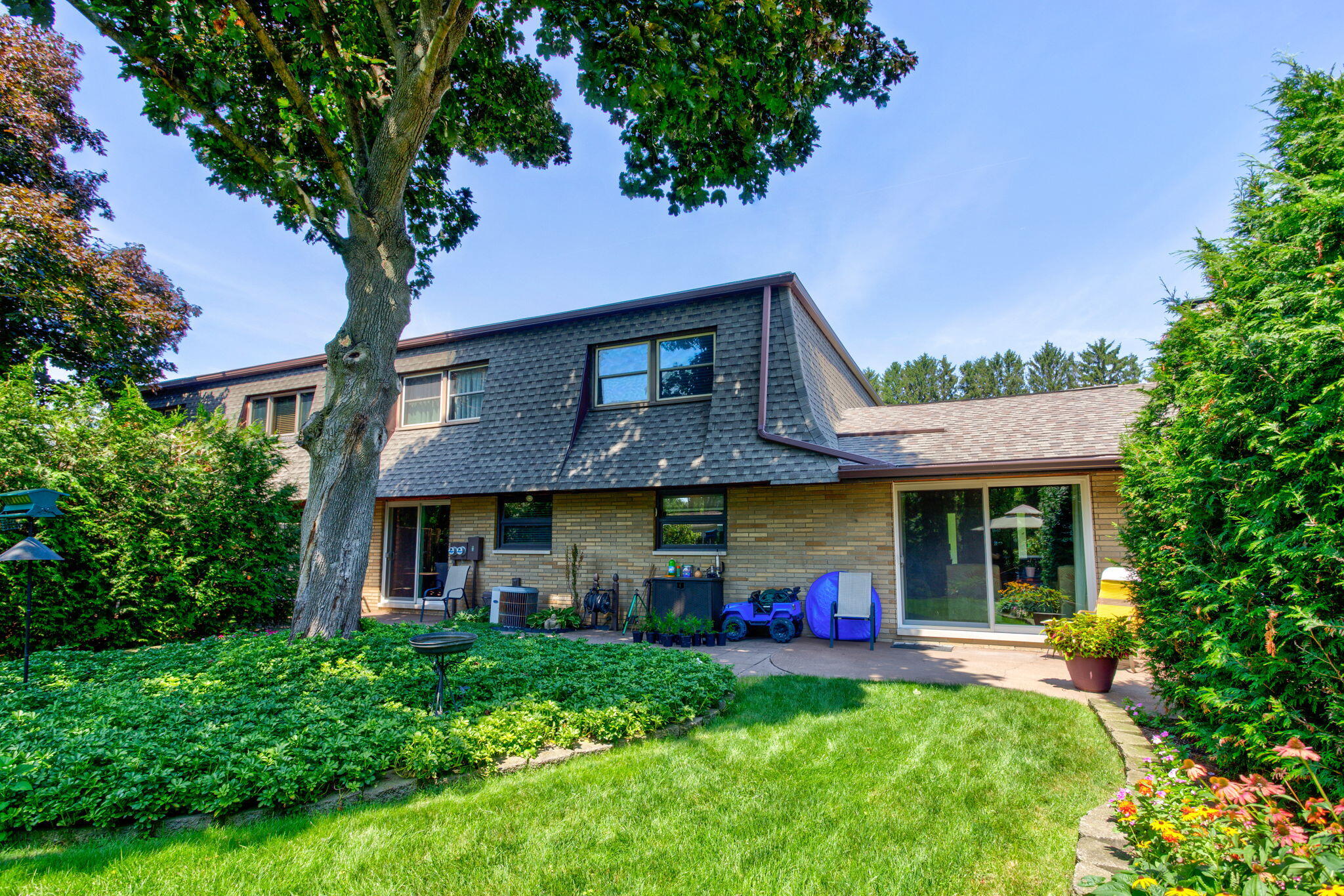 2727 S Lakeshore Drive, F-24, St. Joseph Unit: F-24