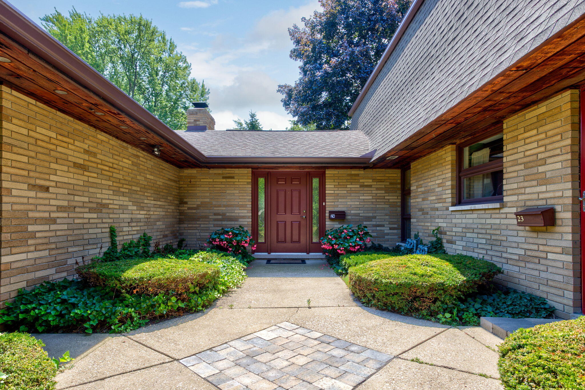 2727 S Lakeshore Drive, F-24, St. Joseph Unit: F-24