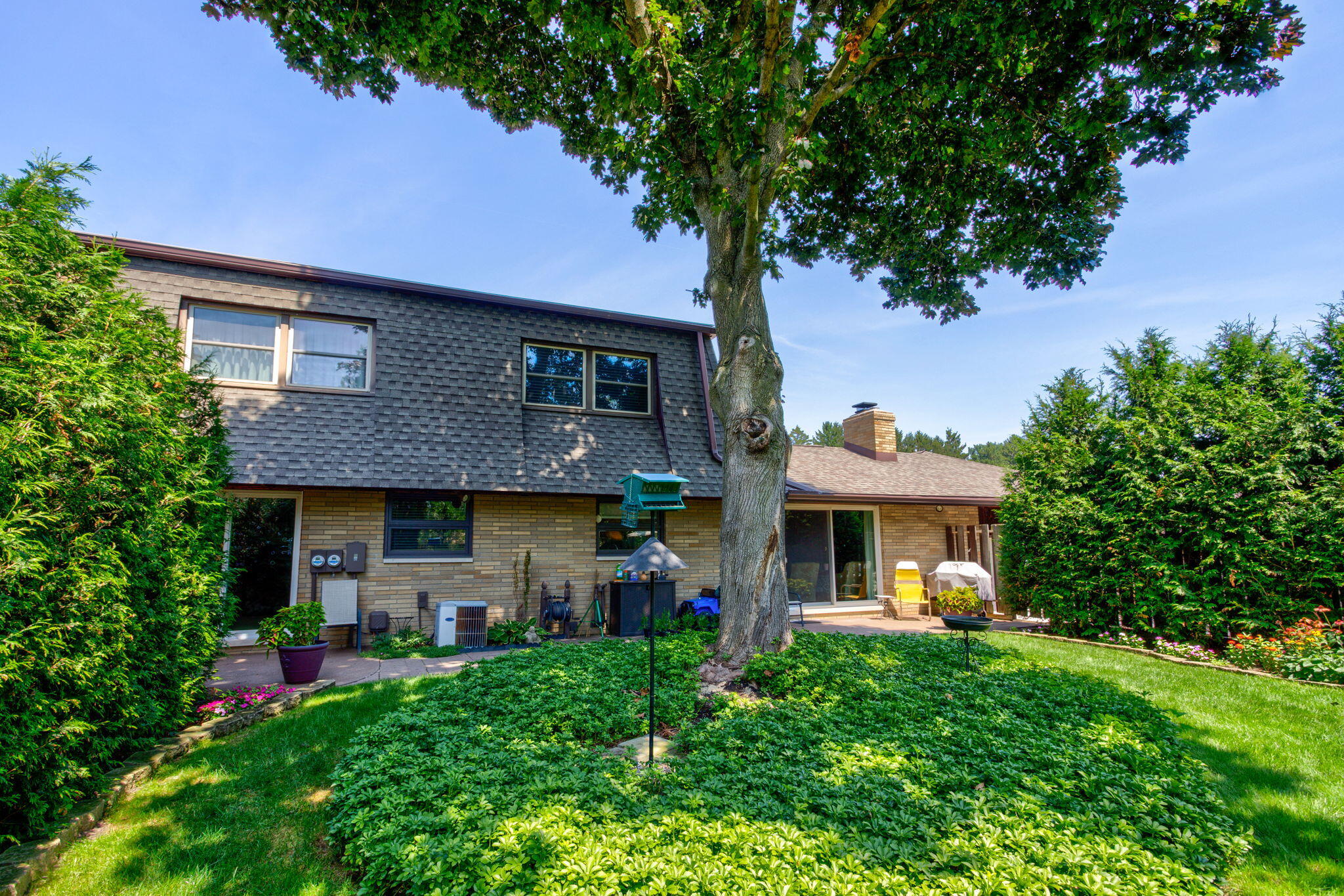 2727 S Lakeshore Drive, F-24, St. Joseph Unit: F-24