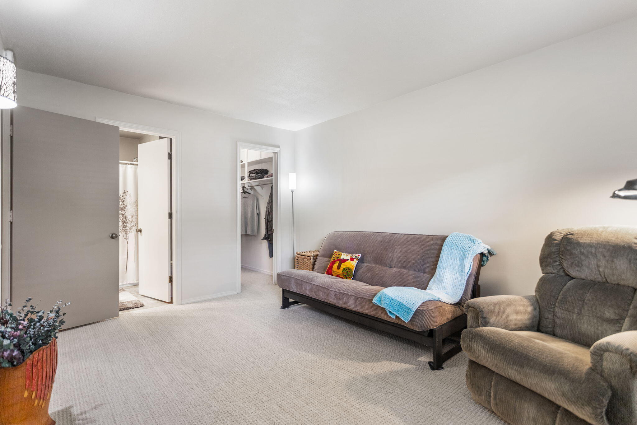 2727 S Lakeshore Drive, F-24, St. Joseph Unit: F-24