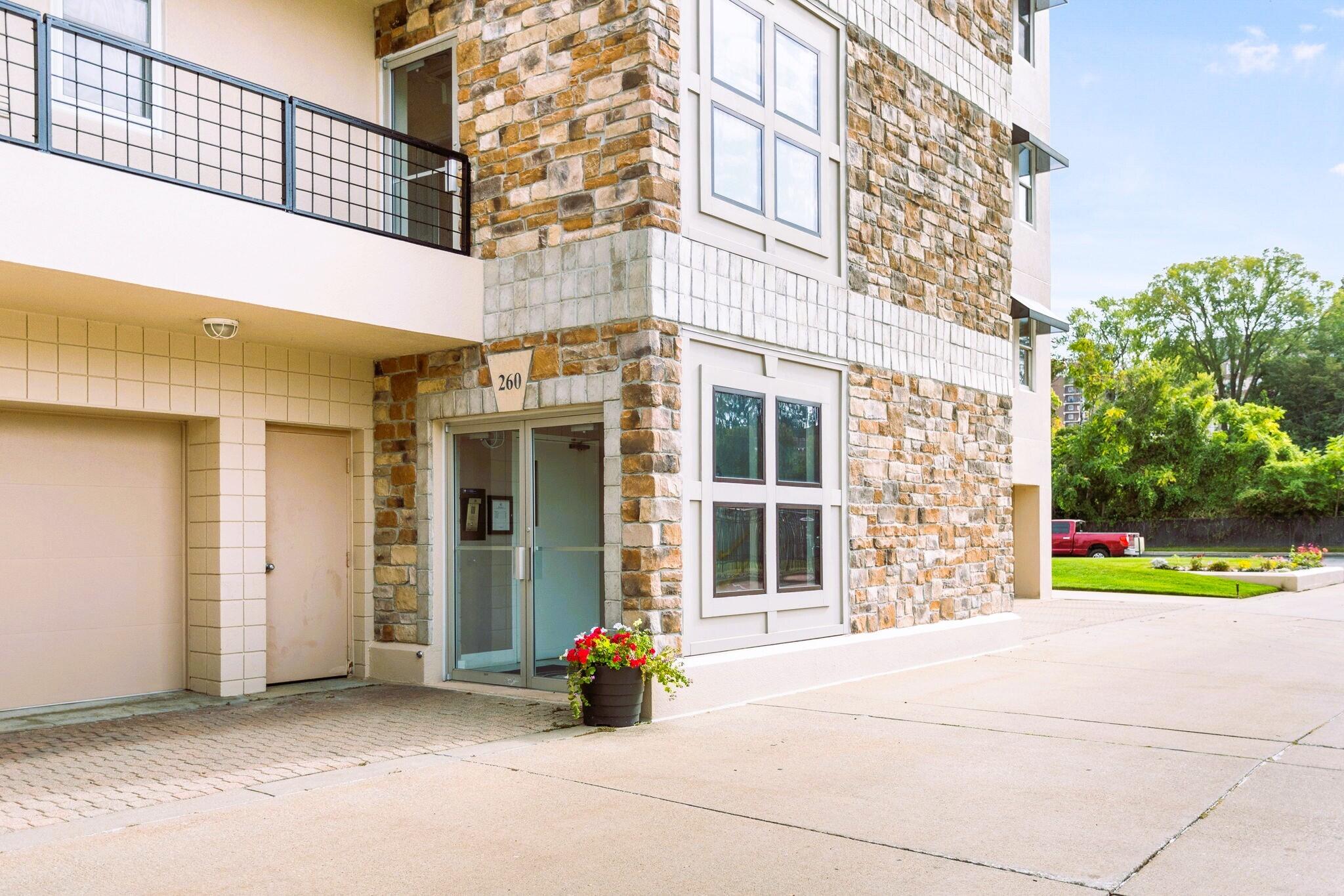 260 Water Street, 5E, St. Joseph Unit: 5E