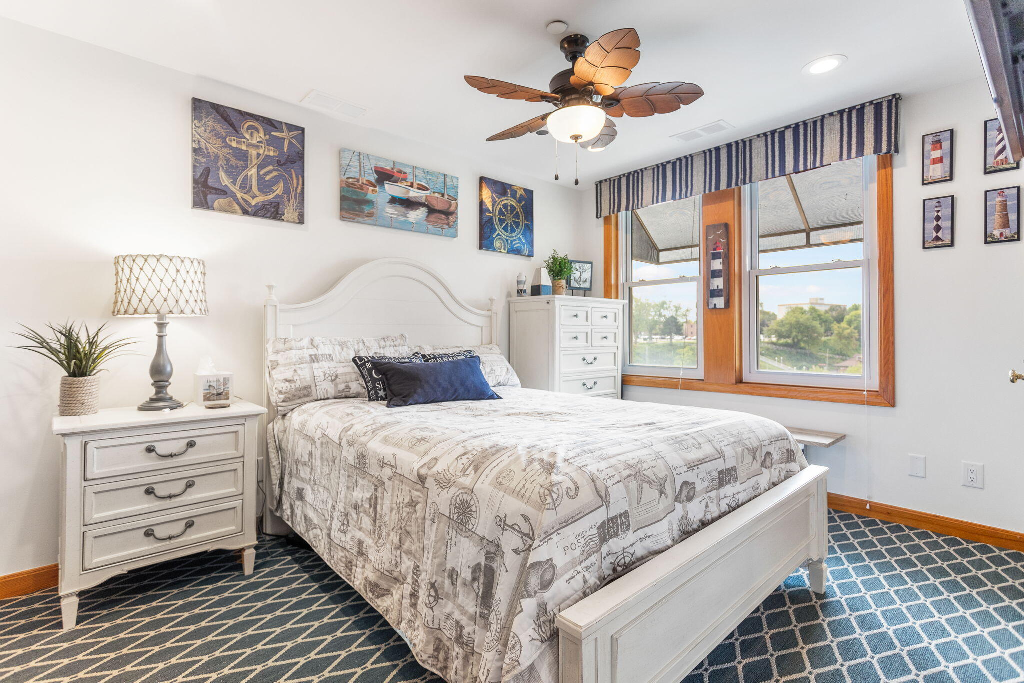 260 Water Street, 5E, St. Joseph Unit: 5E