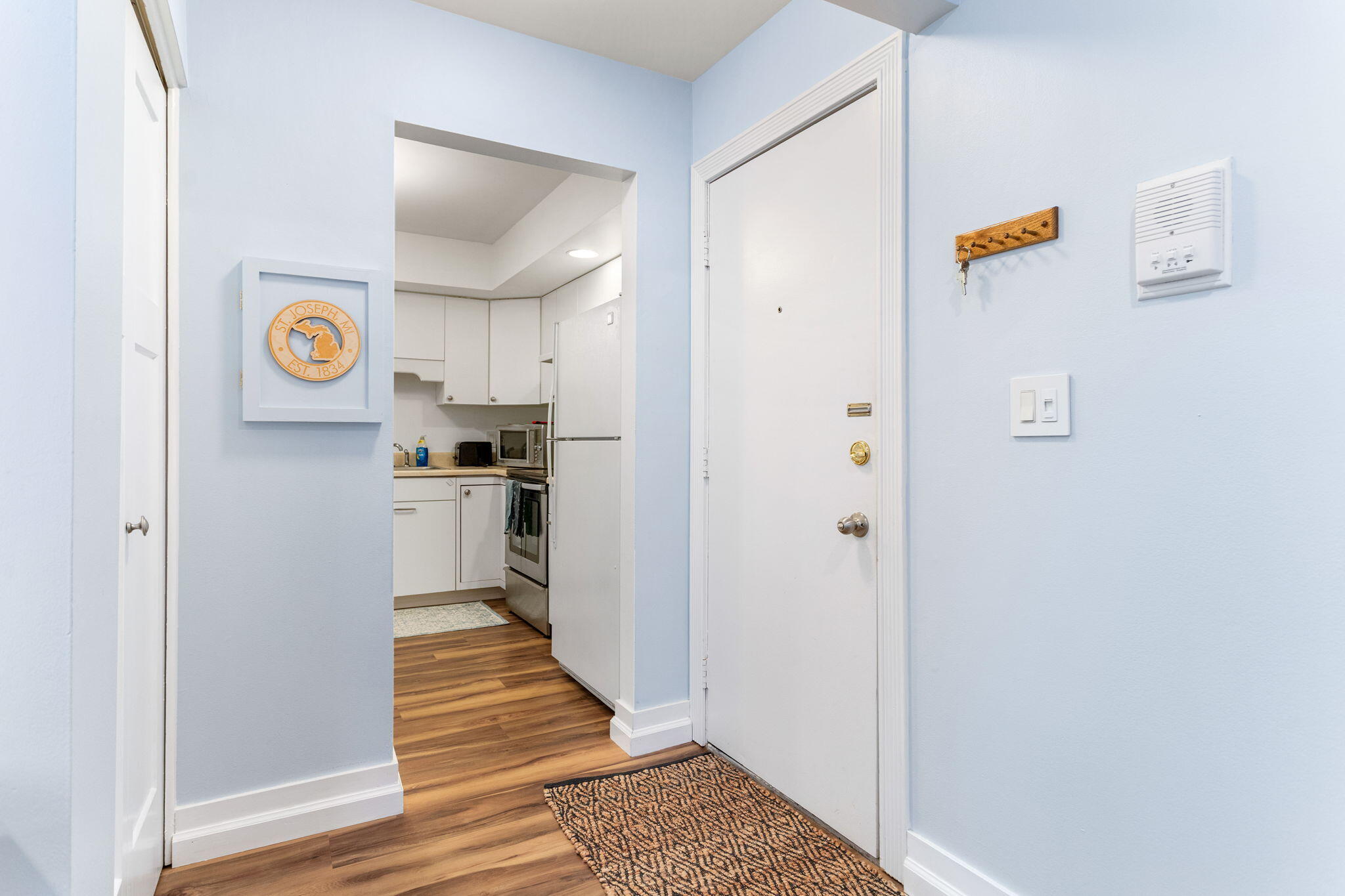 3626 Lakeshore Dr K9 9, St. Joseph Unit: 9