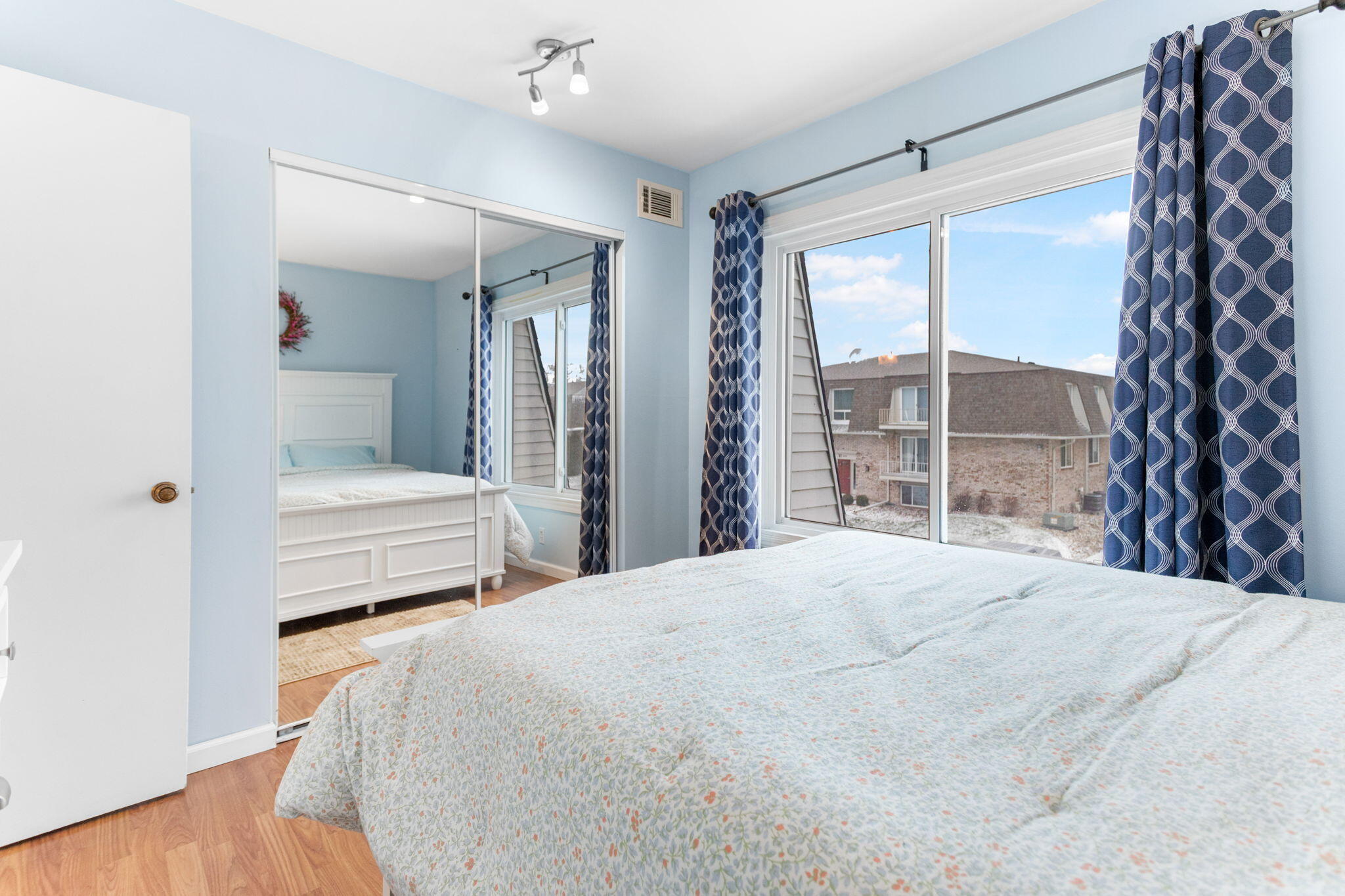 3626 Lakeshore Dr K9 9, St. Joseph Unit: 9