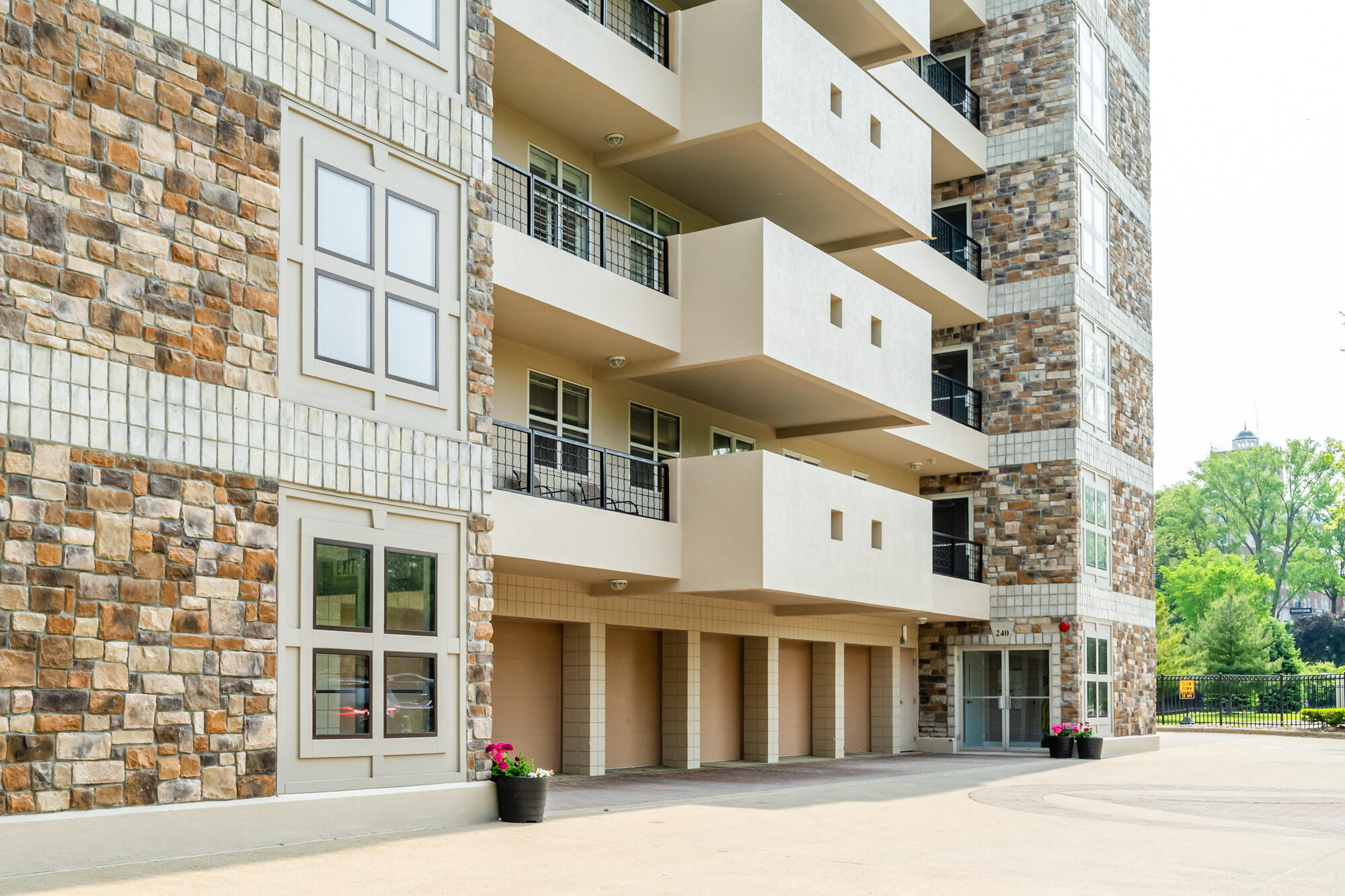 240 Water Street 1A, St. Joseph Unit: 1A