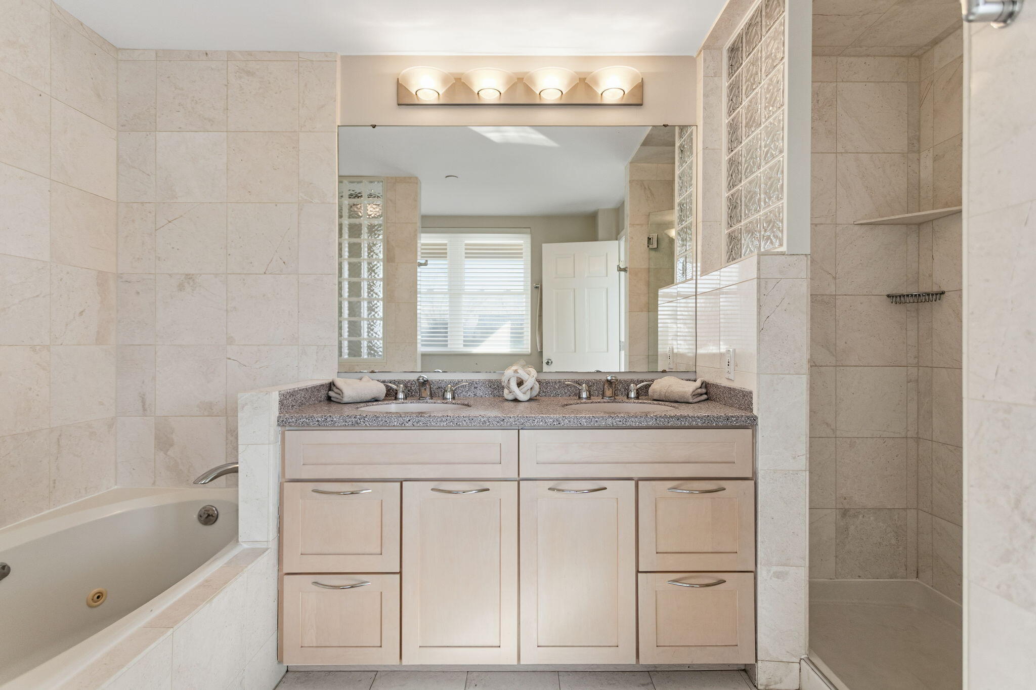 240 Water Street 1A, St. Joseph Unit: 1A