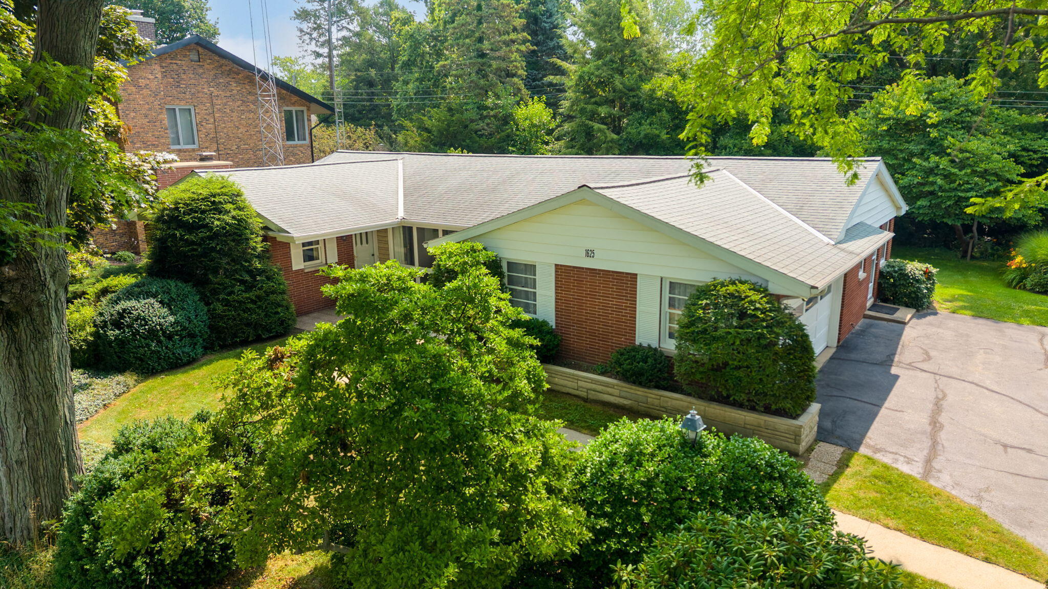 1625 Park Drive