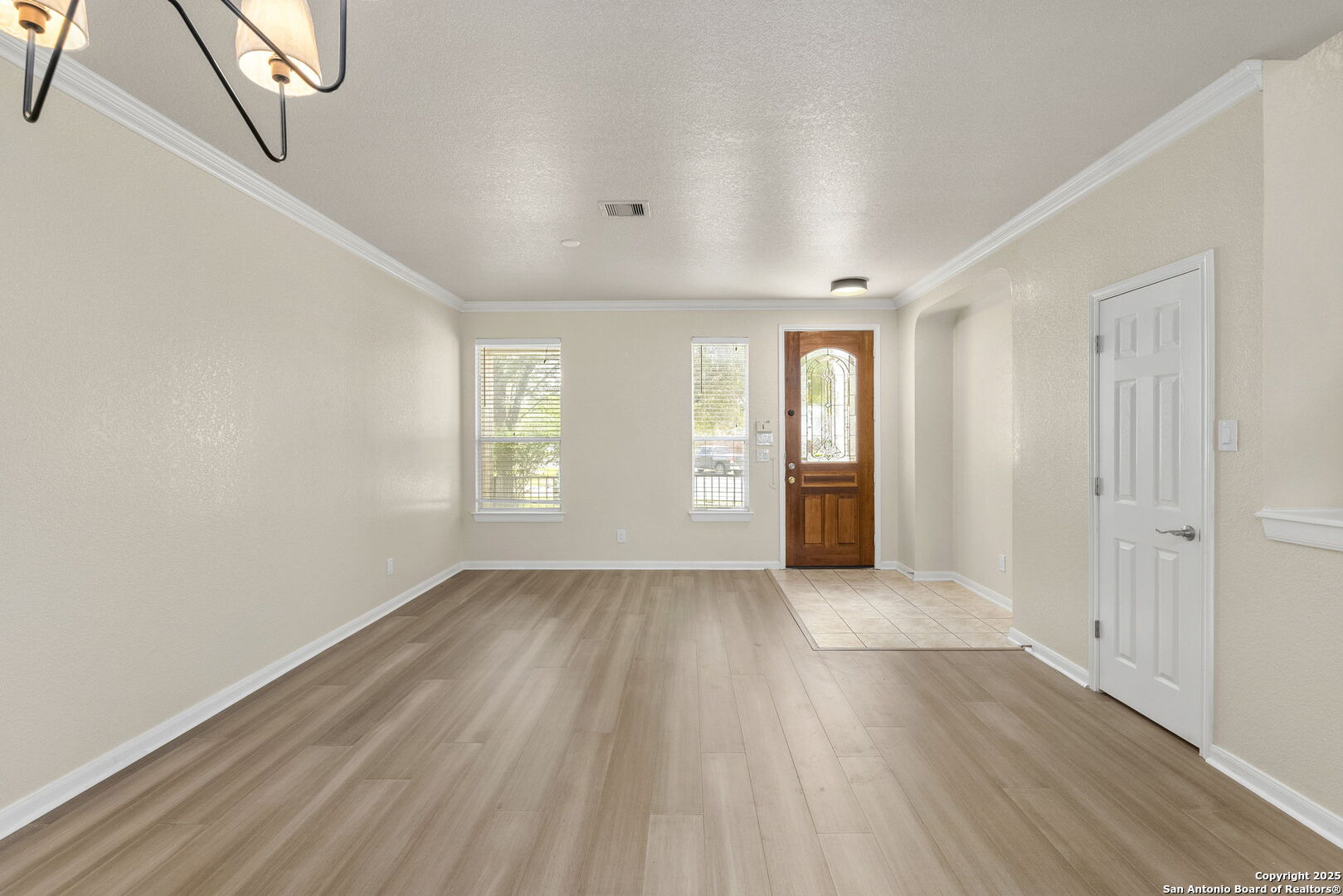 213 Springtree Parkway