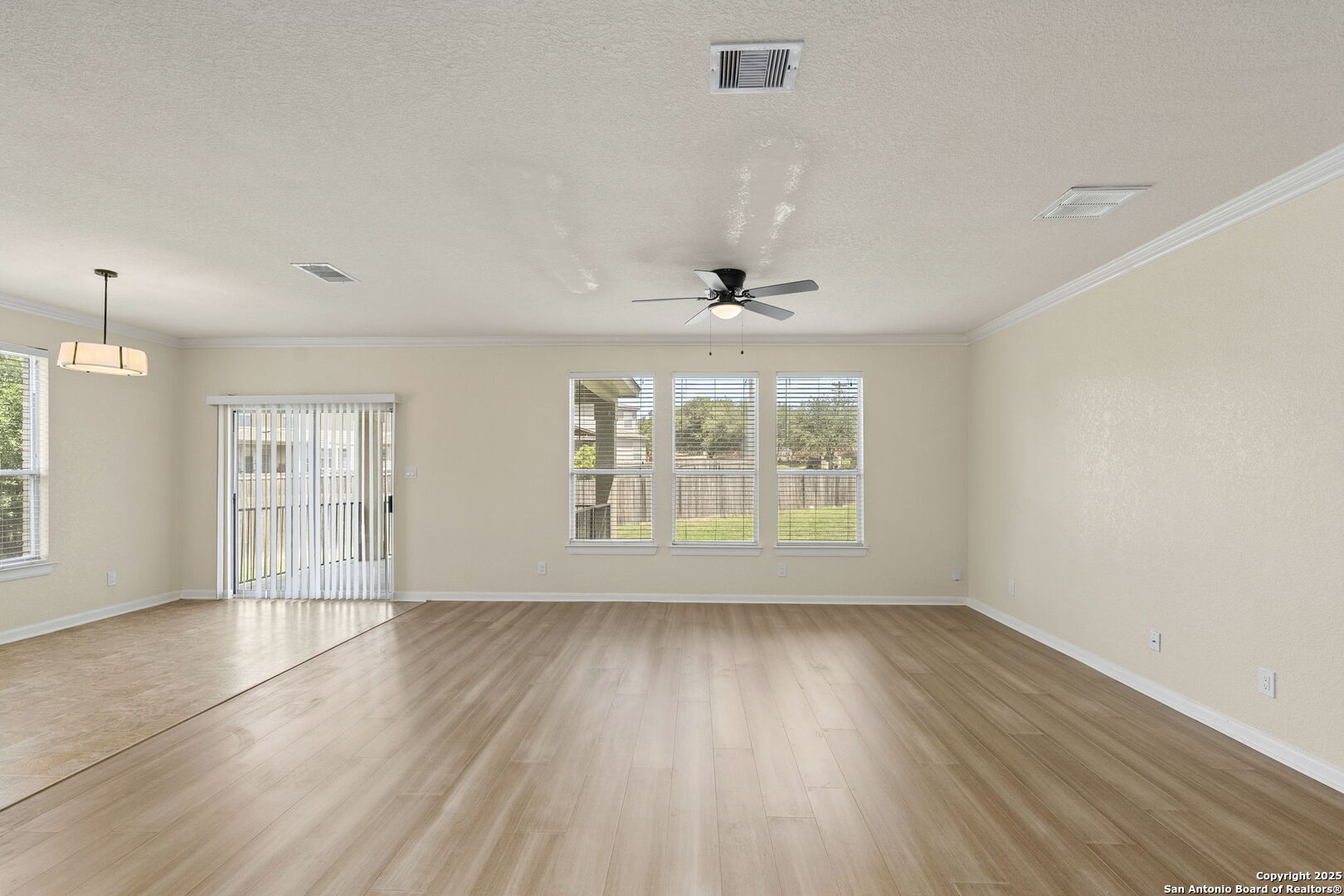 213 Springtree Parkway