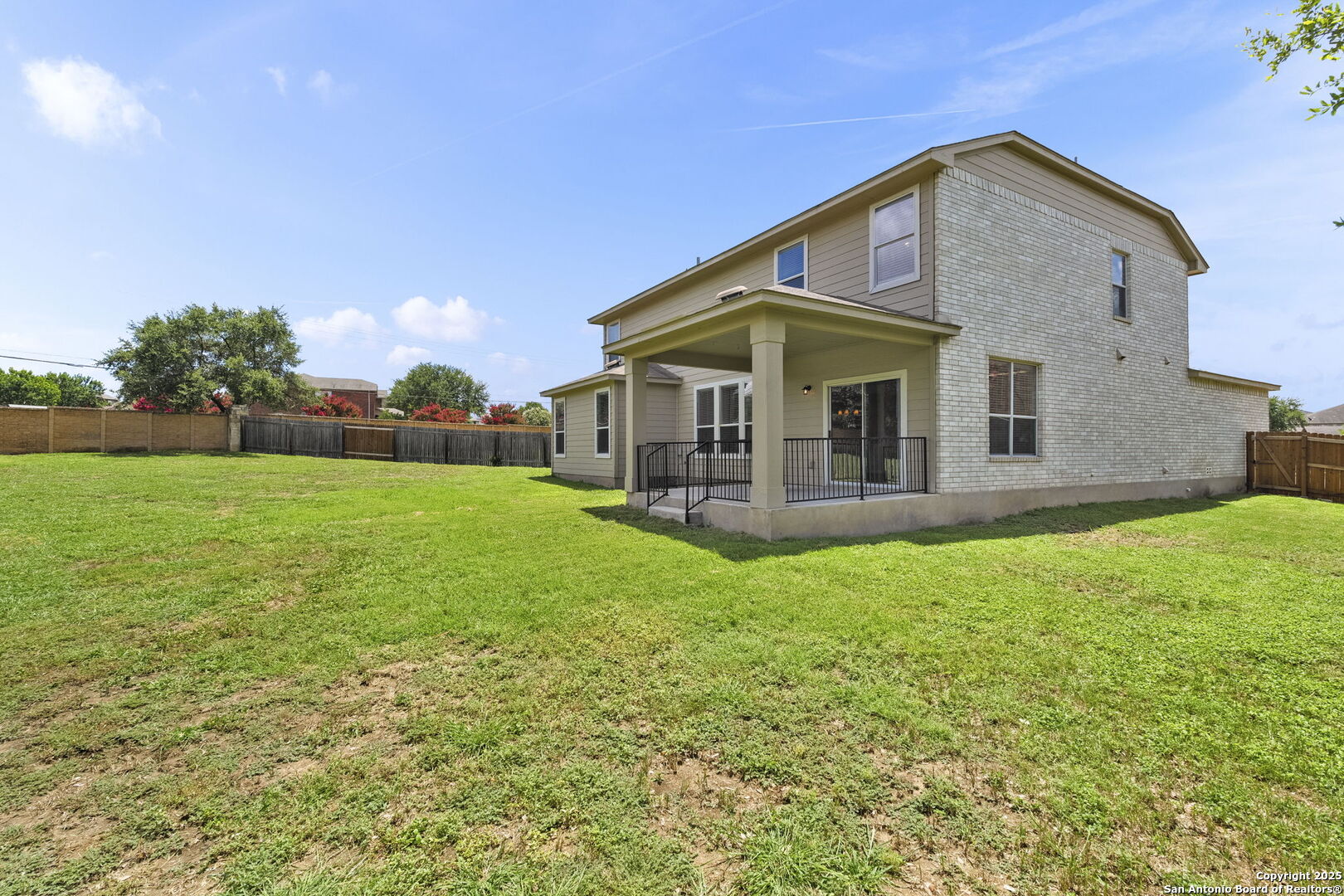 213 Springtree Parkway