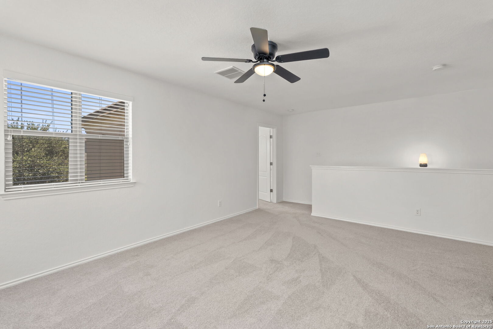 3909 Legend Pond