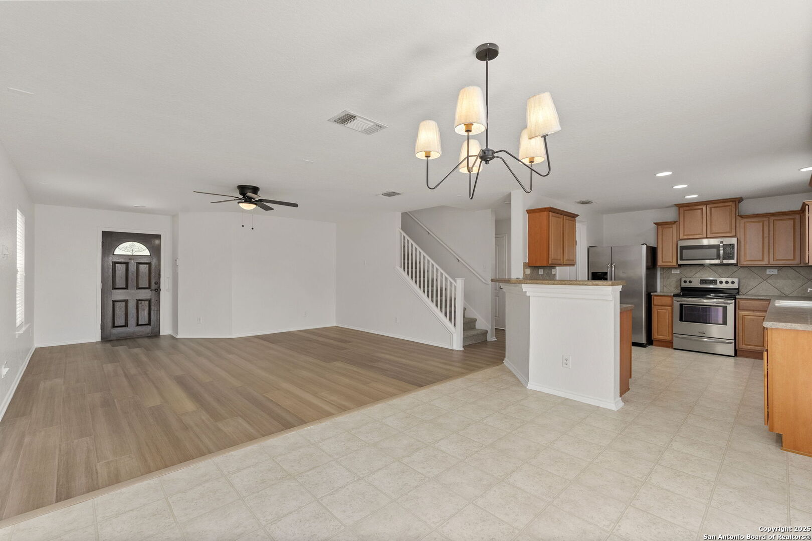 3909 Legend Pond