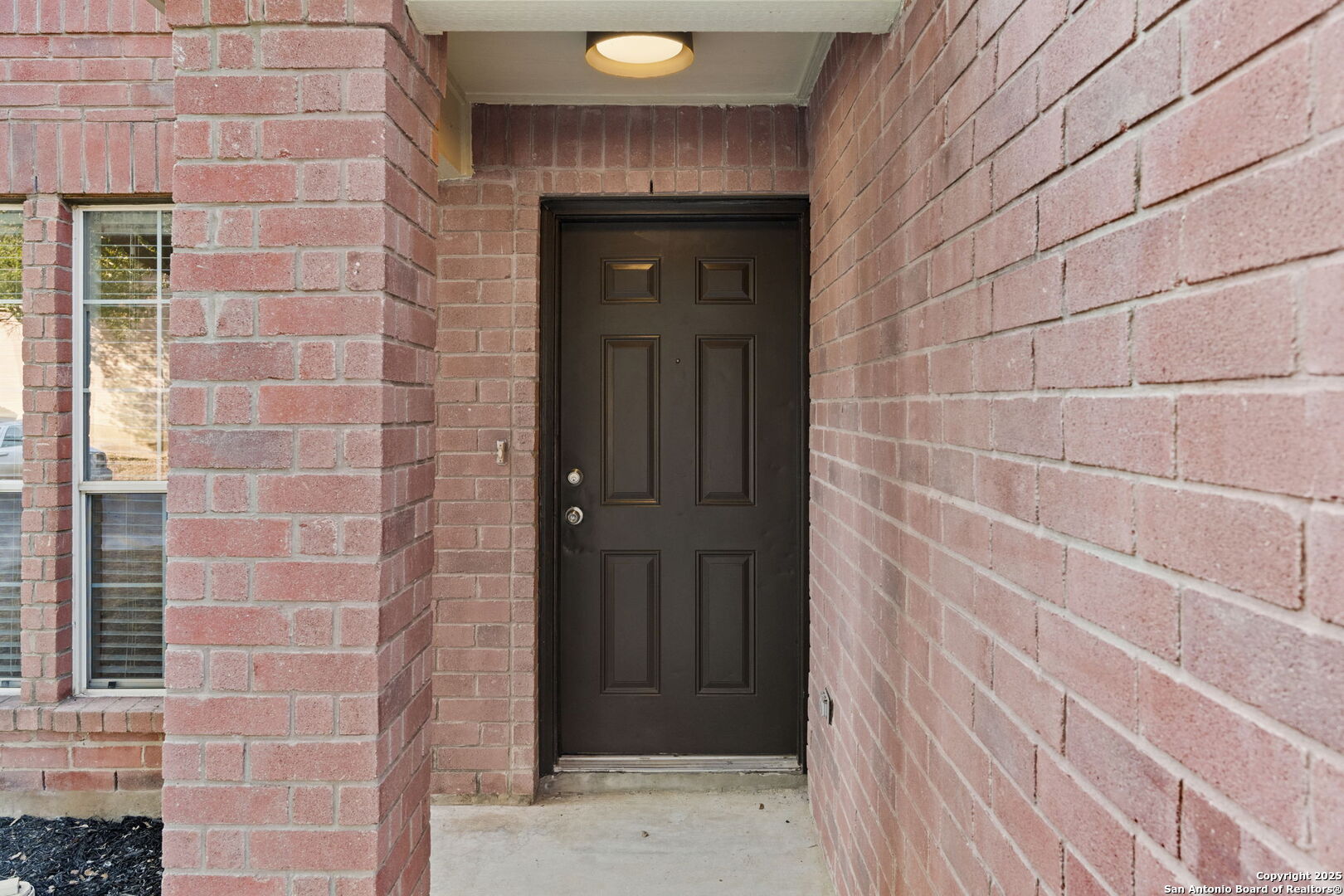 5903 BRONCO WAY